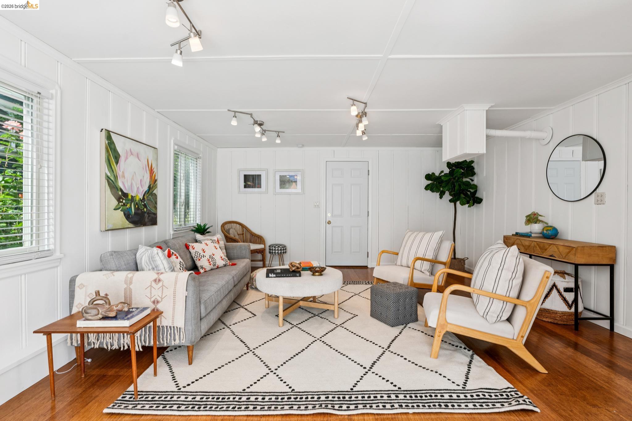 Detail Gallery Image 16 of 26 For 3824 Enos Ave, Oakland,  CA 94619 - 3 Beds | 2 Baths