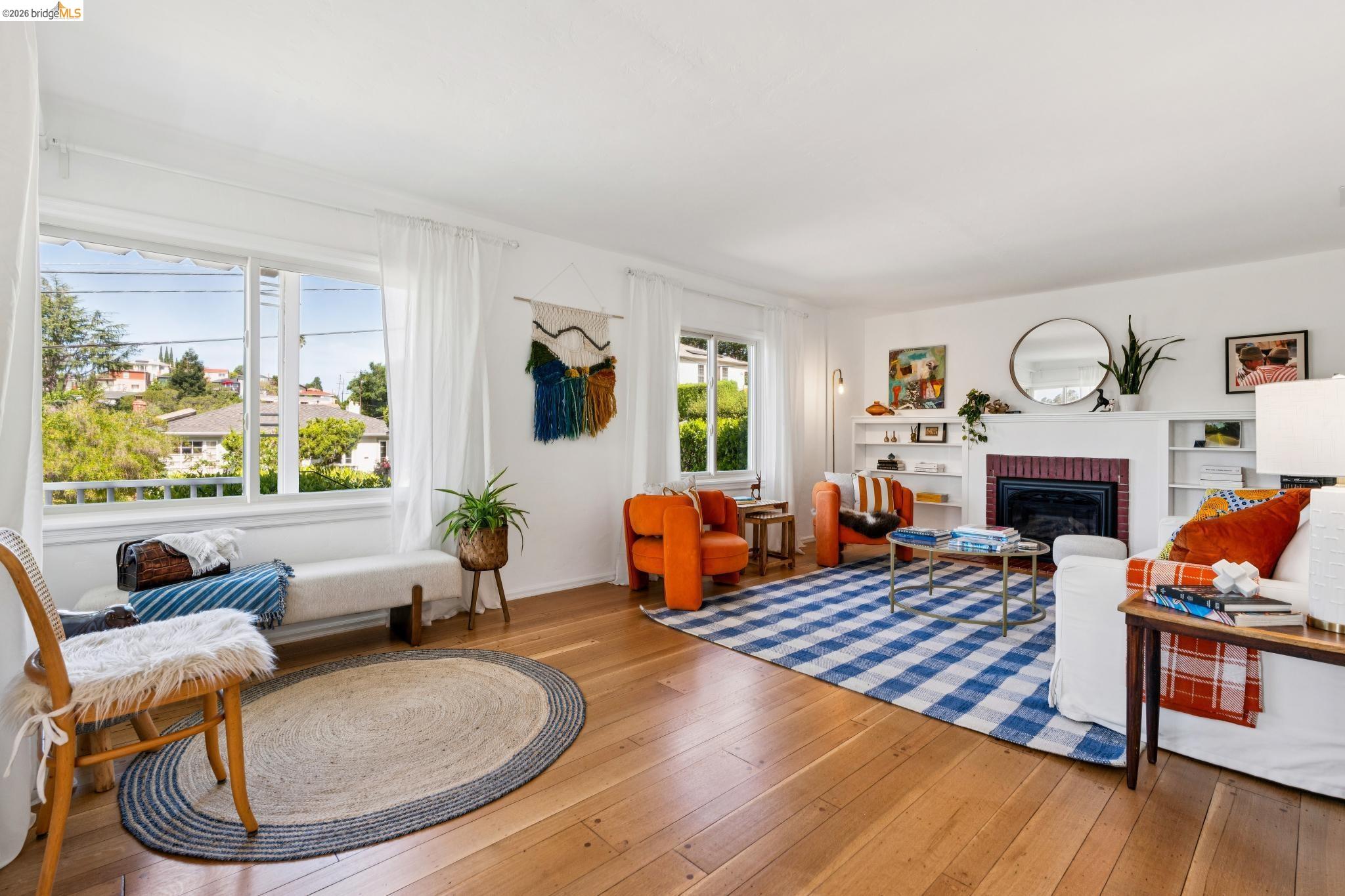 Detail Gallery Image 3 of 26 For 3824 Enos Ave, Oakland,  CA 94619 - 3 Beds | 2 Baths