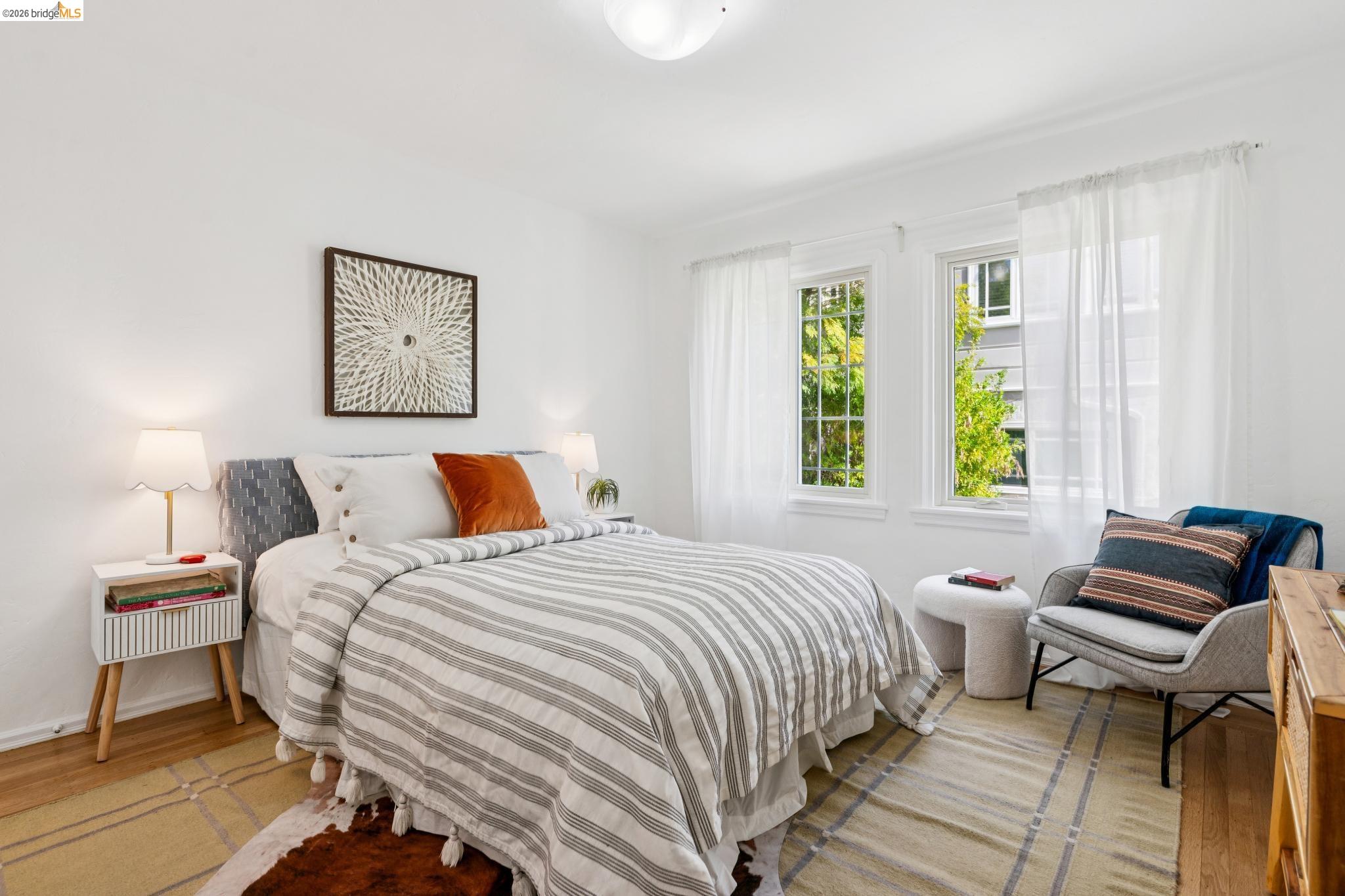 Detail Gallery Image 10 of 26 For 3824 Enos Ave, Oakland,  CA 94619 - 3 Beds | 2 Baths