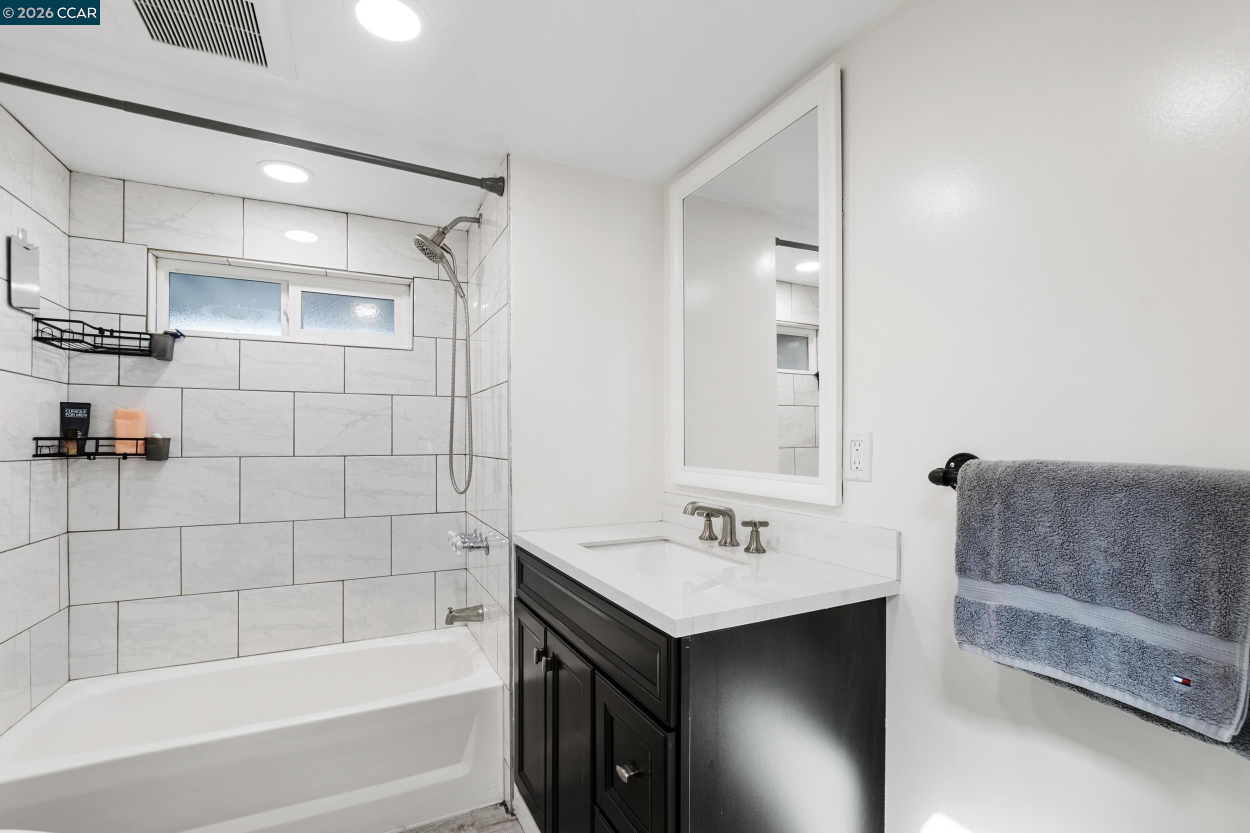 Detail Gallery Image 19 of 35 For 32 Galloway Dr., Concord,  CA 94518 - 1 Beds | 1 Baths