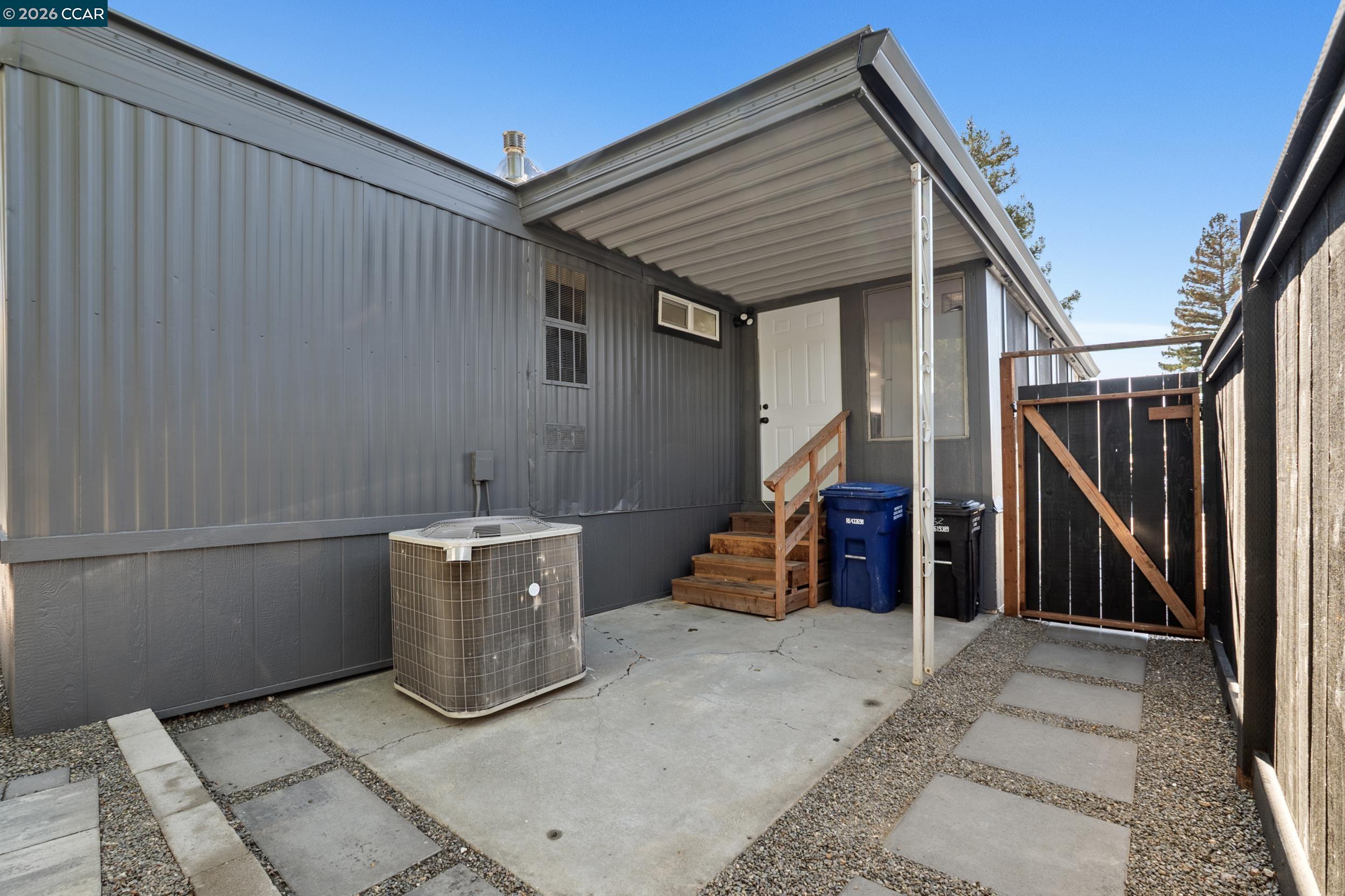 Detail Gallery Image 34 of 35 For 32 Galloway Dr., Concord,  CA 94518 - 1 Beds | 1 Baths