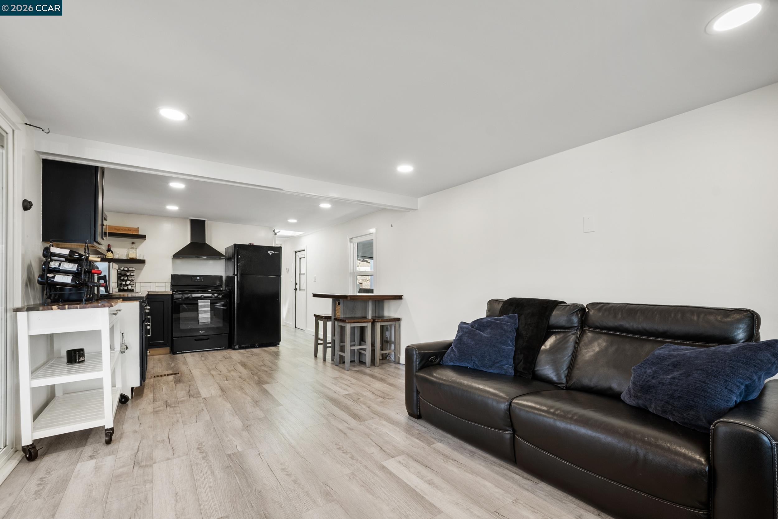 Detail Gallery Image 10 of 35 For 32 Galloway Dr., Concord,  CA 94518 - 1 Beds | 1 Baths