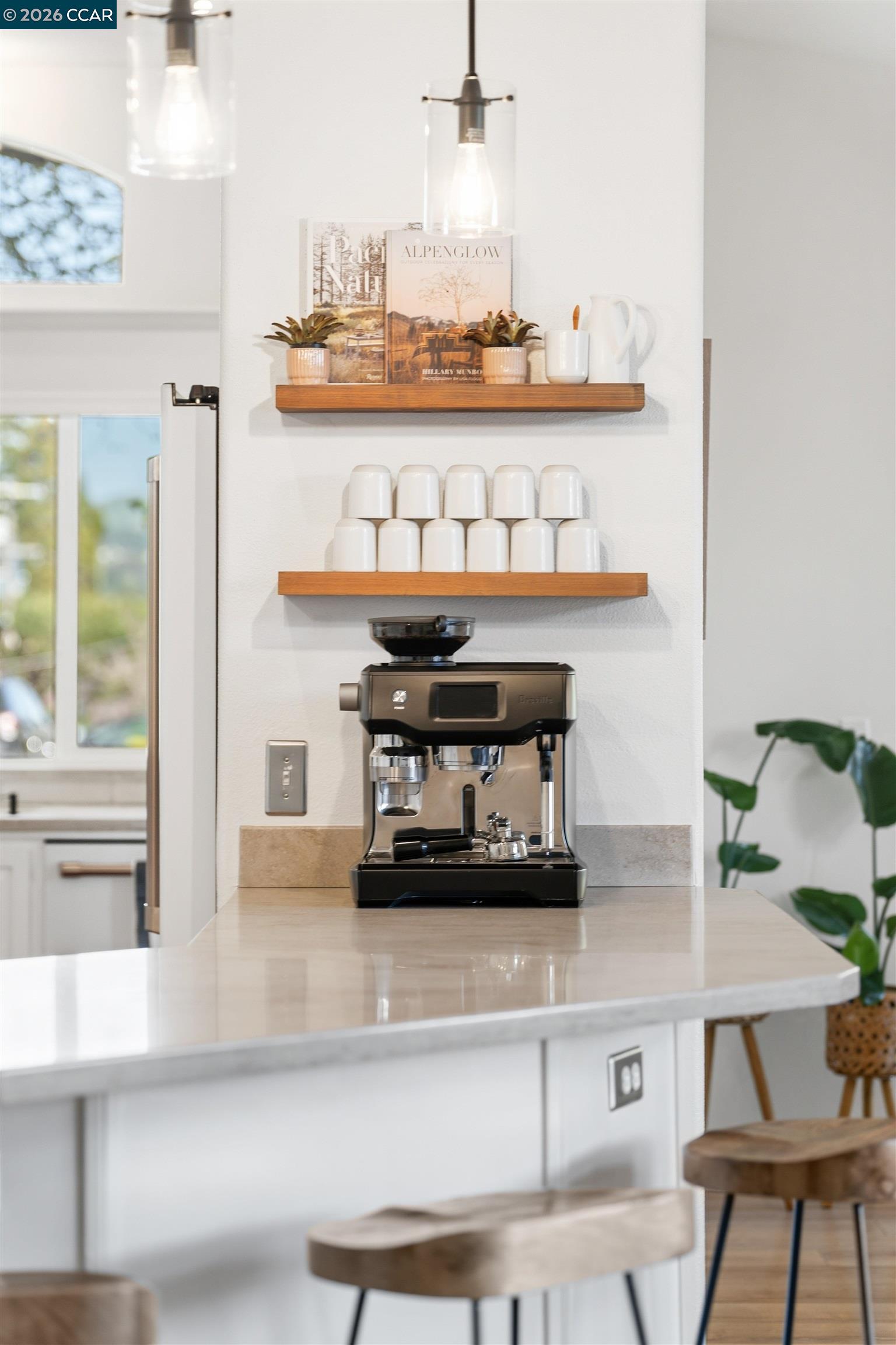 Detail Gallery Image 14 of 46 For 19175 Carlton Ave, Castro Valley,  CA 94546 - 4 Beds | 2/1 Baths