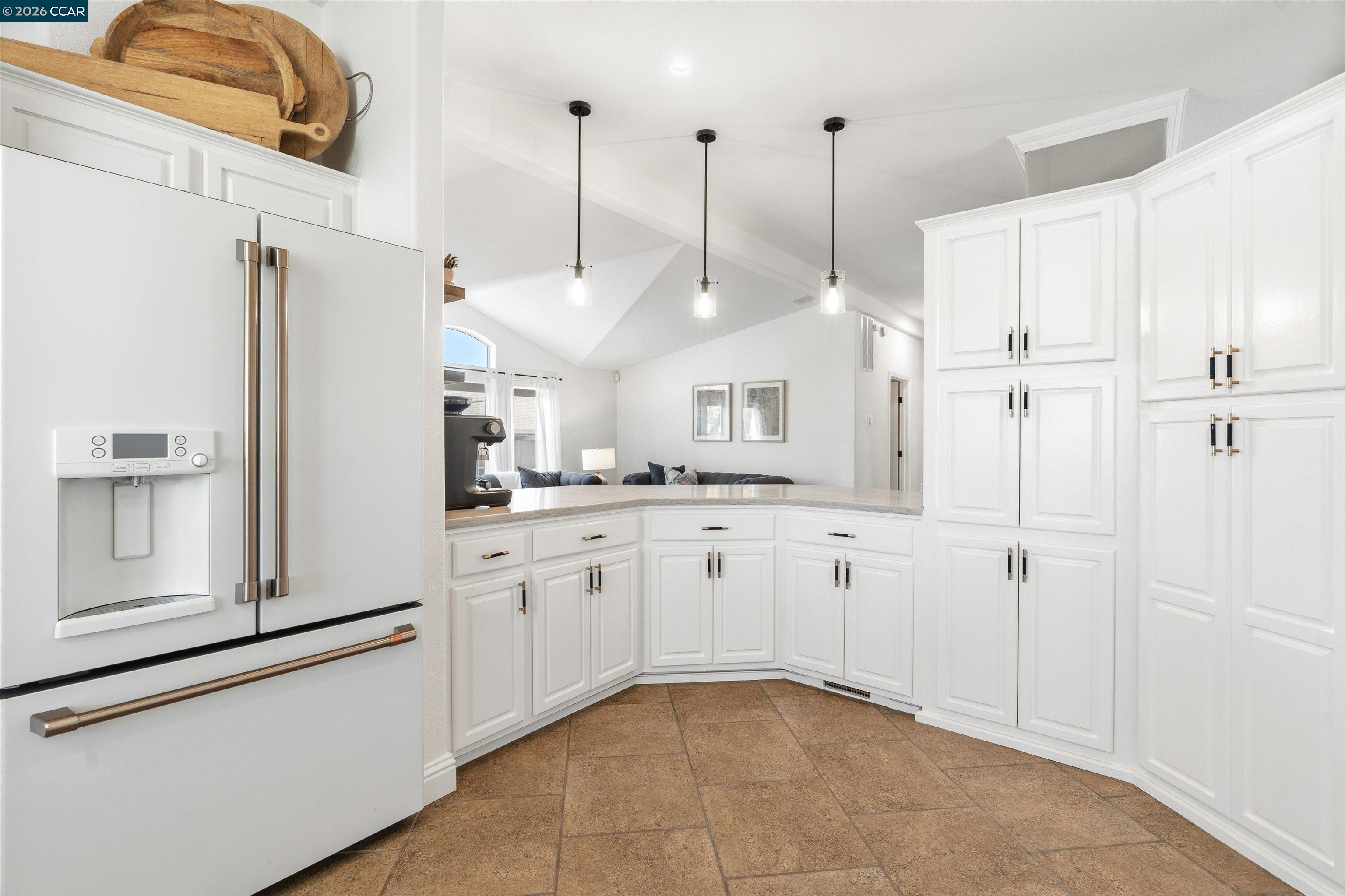 Detail Gallery Image 16 of 46 For 19175 Carlton Ave, Castro Valley,  CA 94546 - 4 Beds | 2/1 Baths