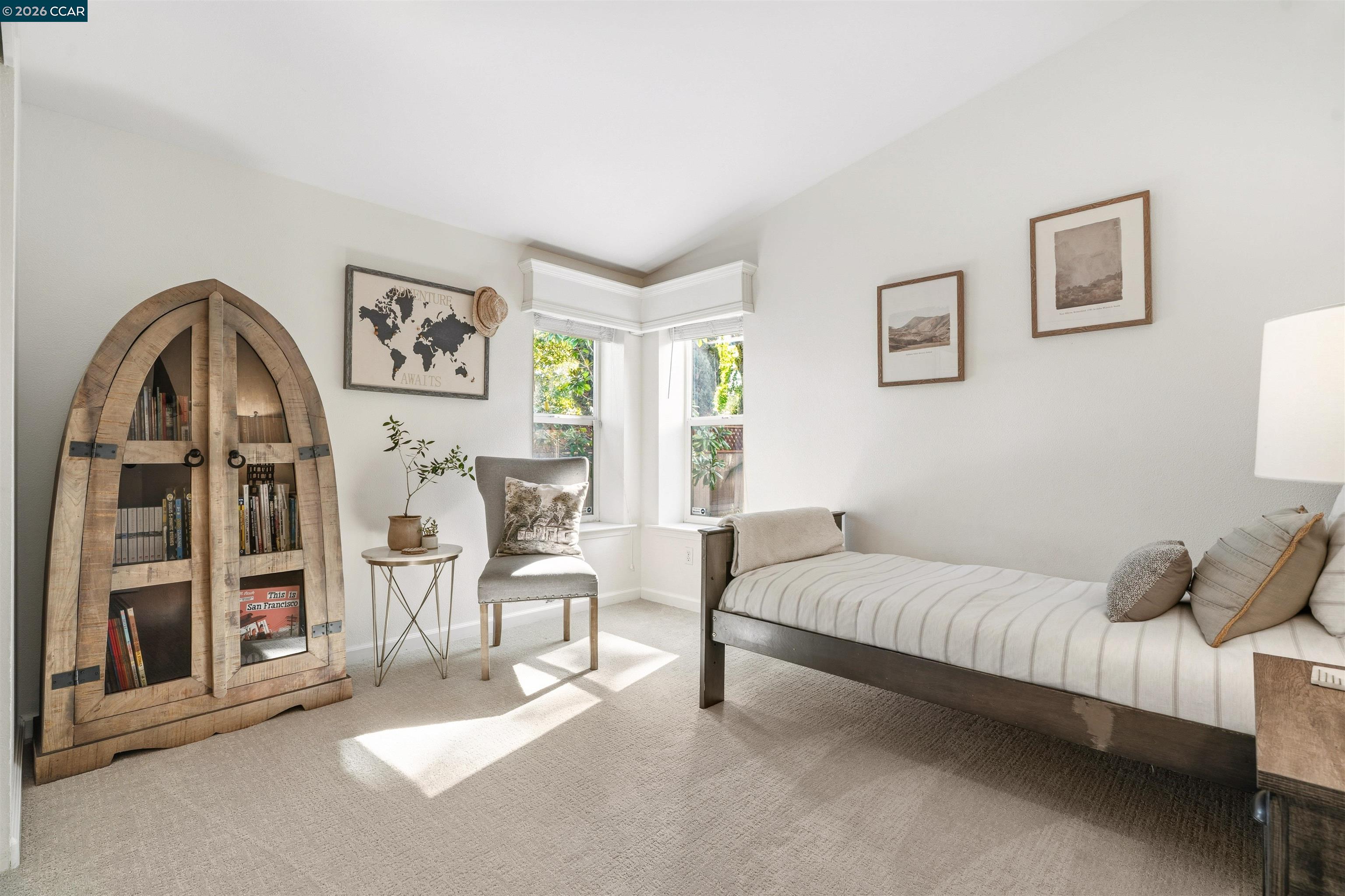 Detail Gallery Image 22 of 46 For 19175 Carlton Ave, Castro Valley,  CA 94546 - 4 Beds | 2/1 Baths