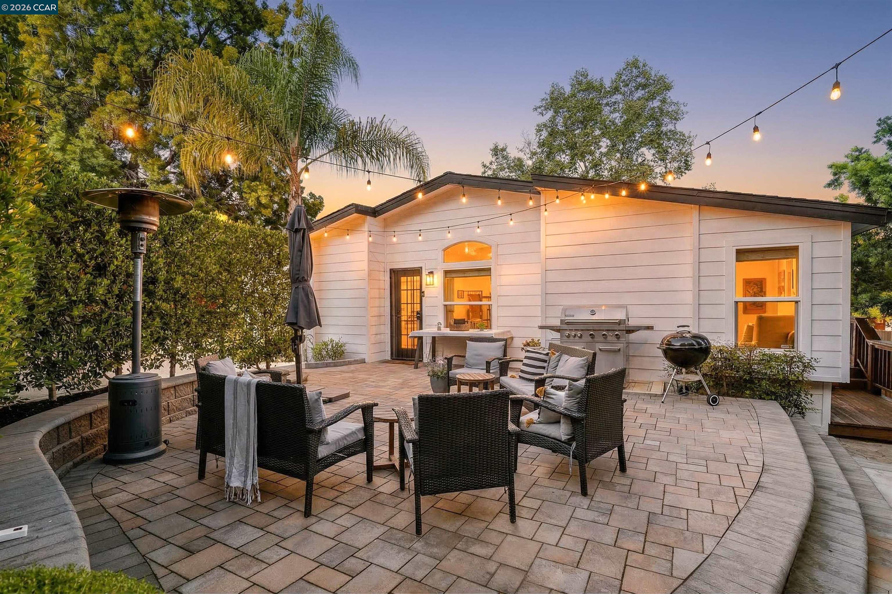 Detail Gallery Image 32 of 46 For 19175 Carlton Ave, Castro Valley,  CA 94546 - 4 Beds | 2/1 Baths