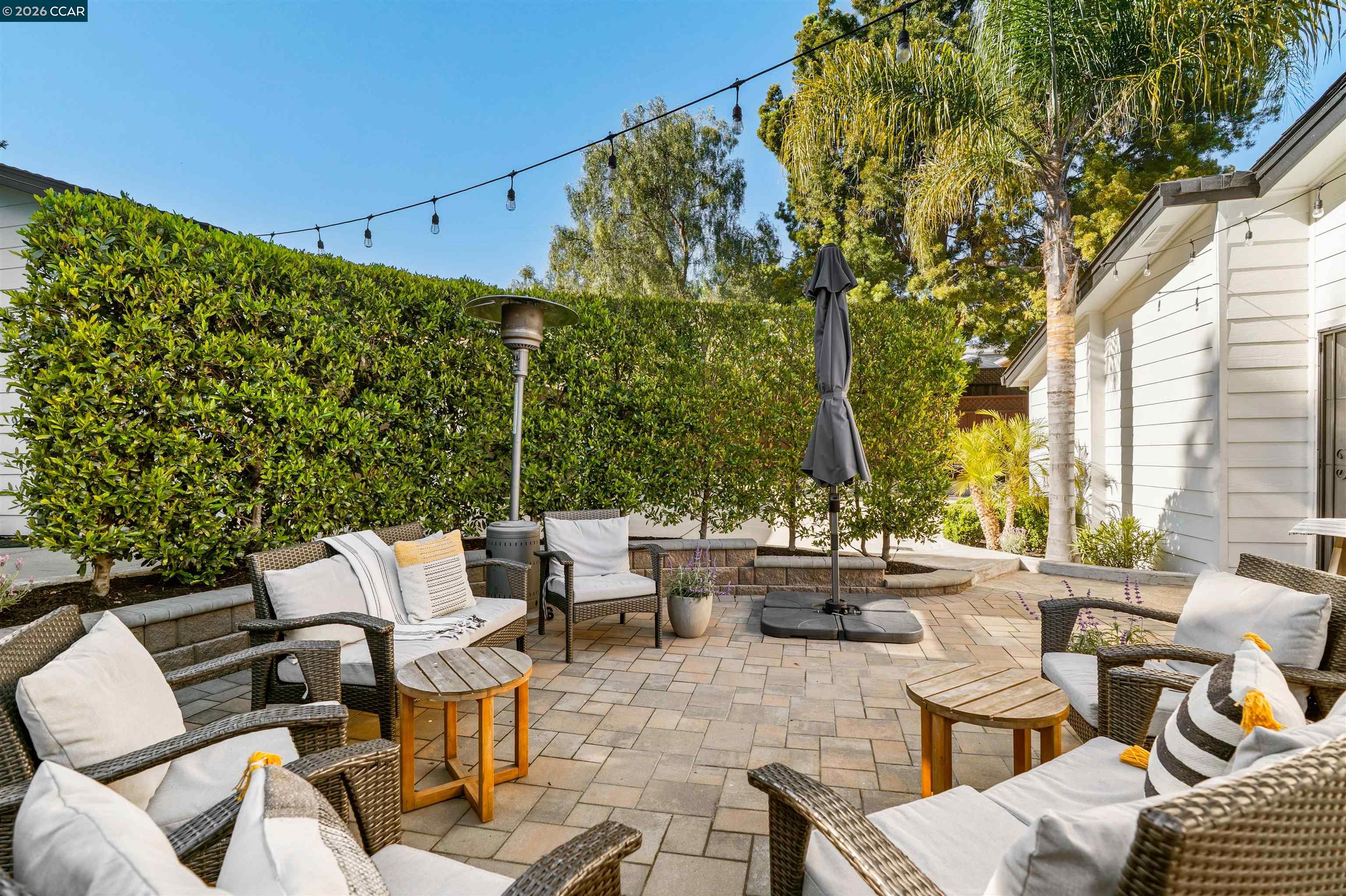 Detail Gallery Image 34 of 46 For 19175 Carlton Ave, Castro Valley,  CA 94546 - 4 Beds | 2/1 Baths