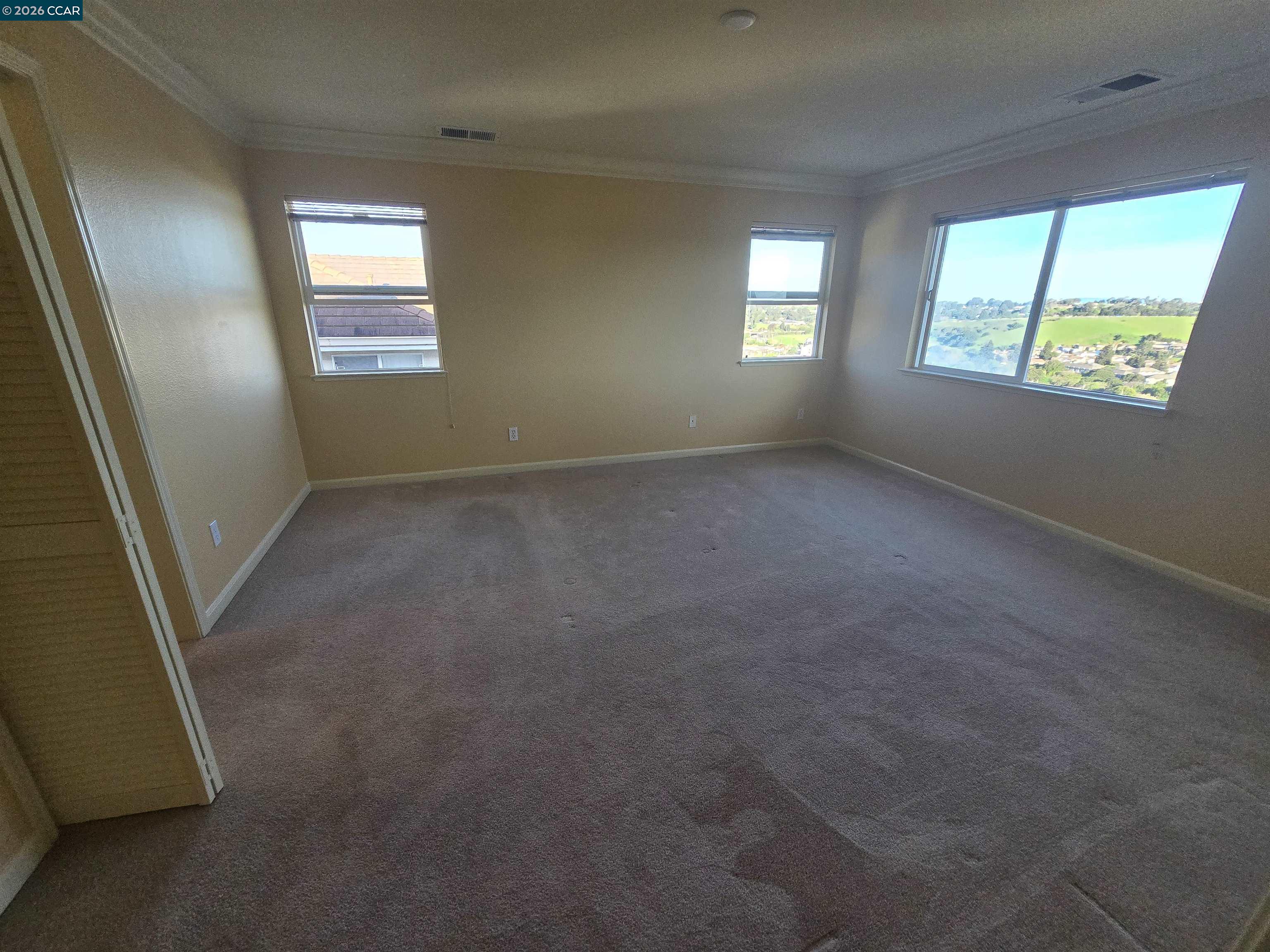 Detail Gallery Image 12 of 23 For 894 Bridgeway Cir, El Sobrante,  CA 94803 - 5 Beds | 3 Baths