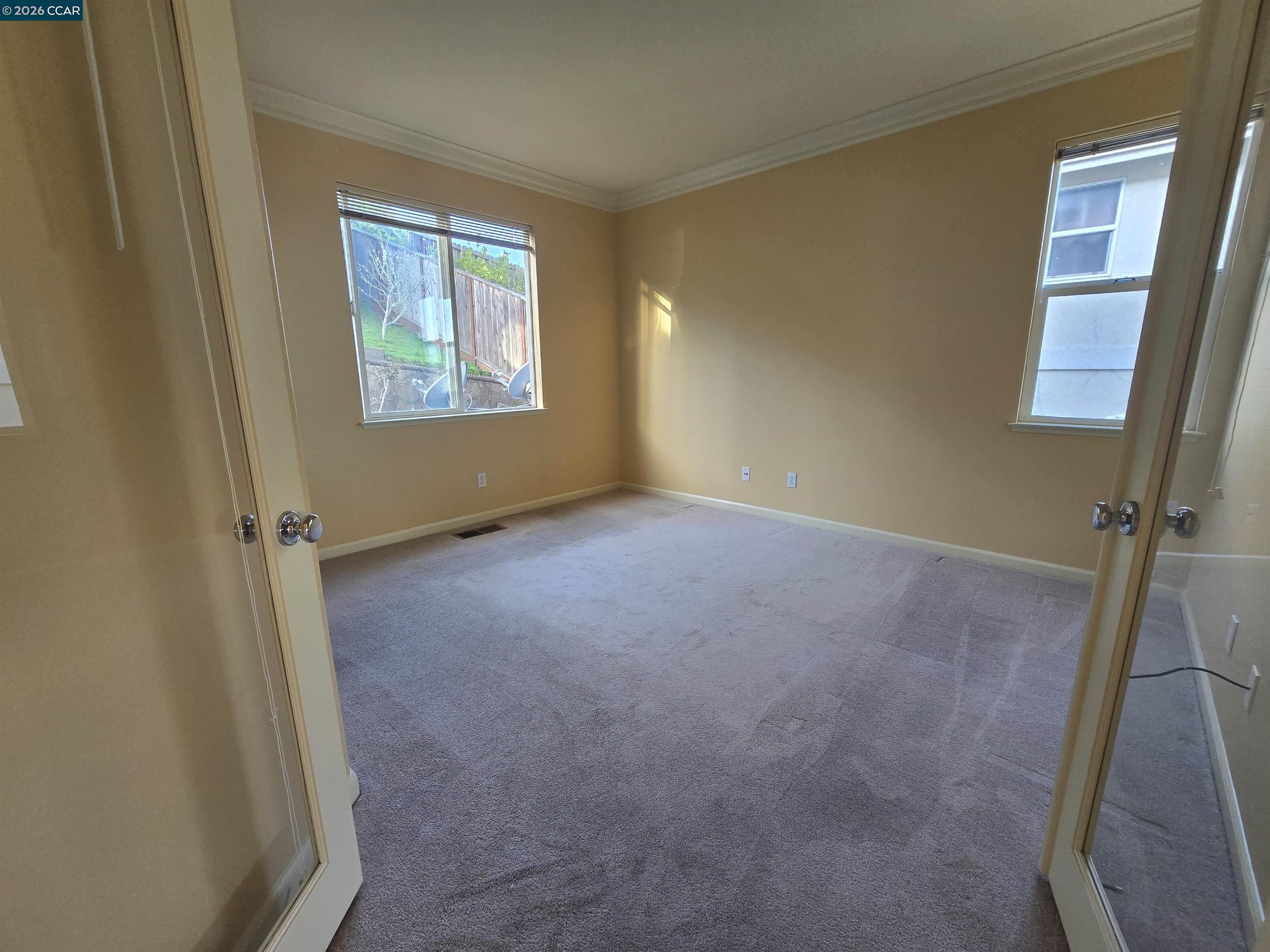 Detail Gallery Image 6 of 23 For 894 Bridgeway Cir, El Sobrante,  CA 94803 - 5 Beds | 3 Baths