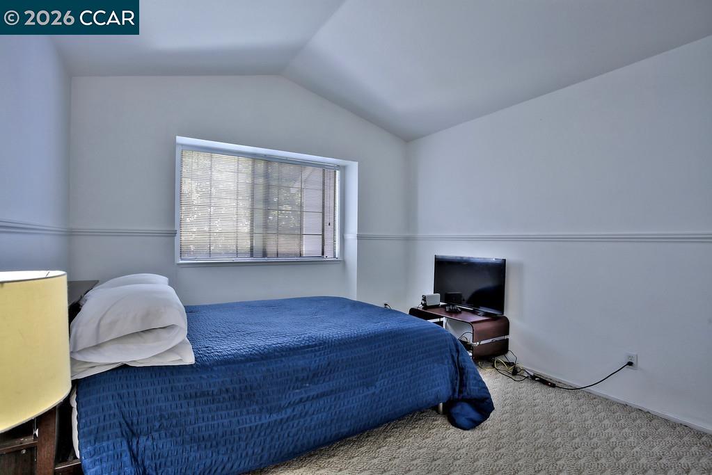 Detail Gallery Image 2 of 9 For 1429 Oak Hollow Ct, Pinole,  CA 94564 - 2 Beds | 2/1 Baths