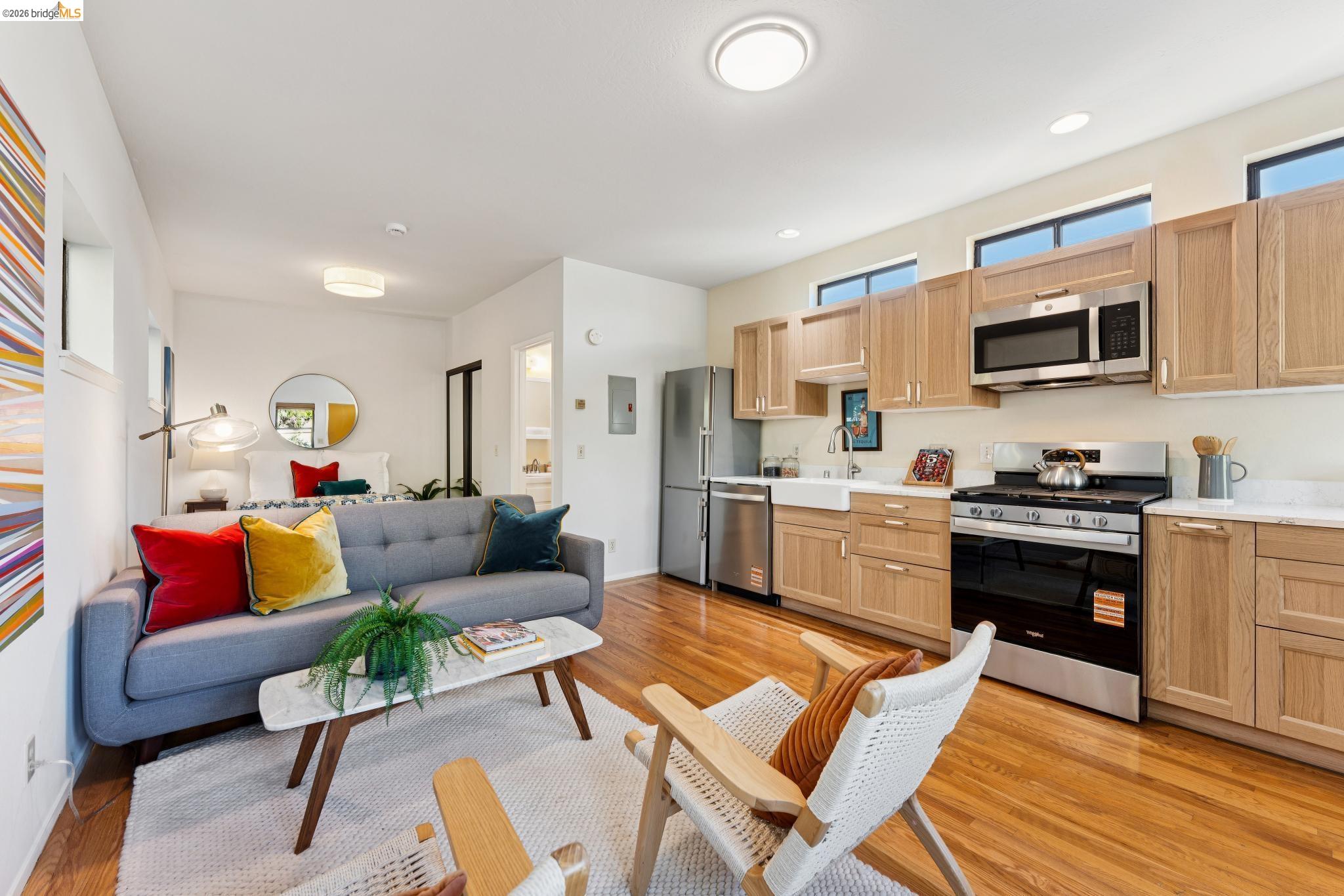 Detail Gallery Image 13 of 24 For 2112 Mckinley Ave #D,  Berkeley,  CA 94703 - 0 Beds | 1 Baths