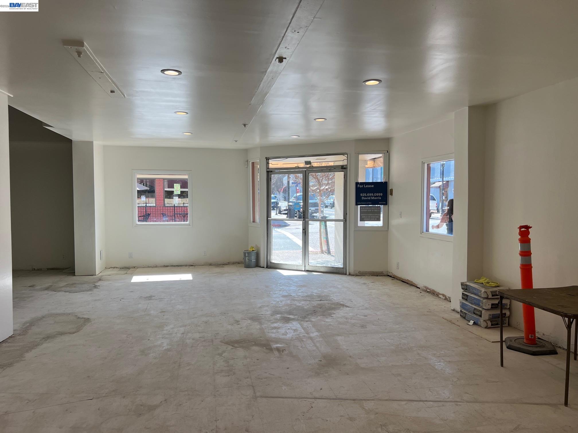 Detail Gallery Image 2 of 22 For 801 Main St, Martinez,  CA 94553 - – Beds | – Baths