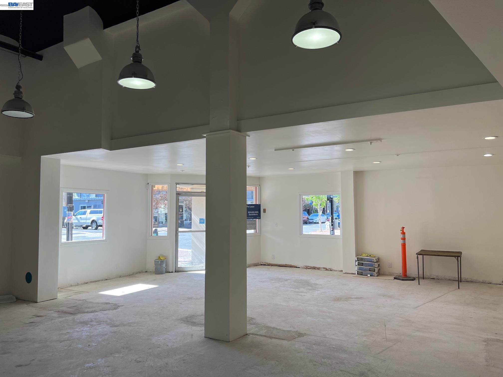 Detail Gallery Image 6 of 22 For 801 Main St, Martinez,  CA 94553 - – Beds | – Baths