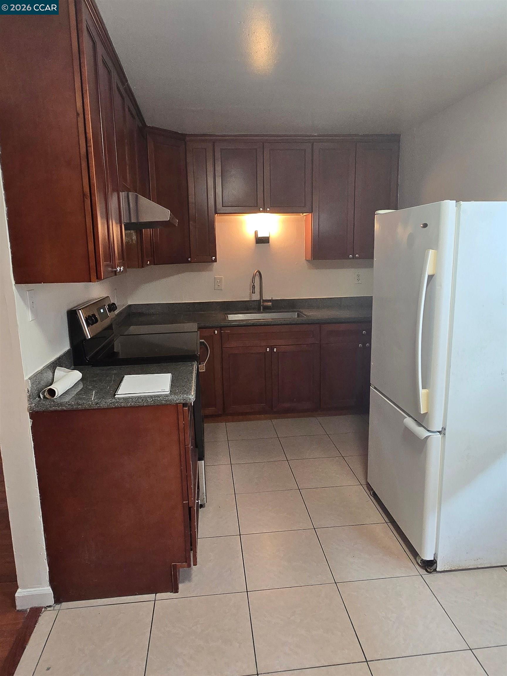 Detail Gallery Image 3 of 8 For 2341 21st St, San Pablo,  CA 94806 - 3 Beds | 1 Baths