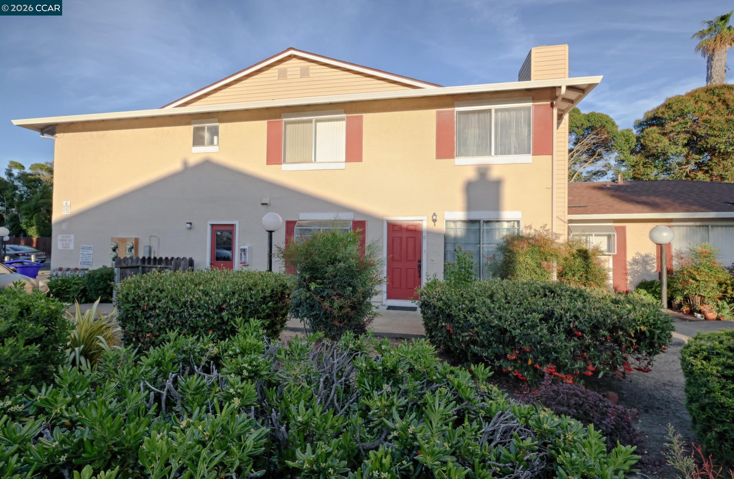 Front Image Thumbnail for CC41128865