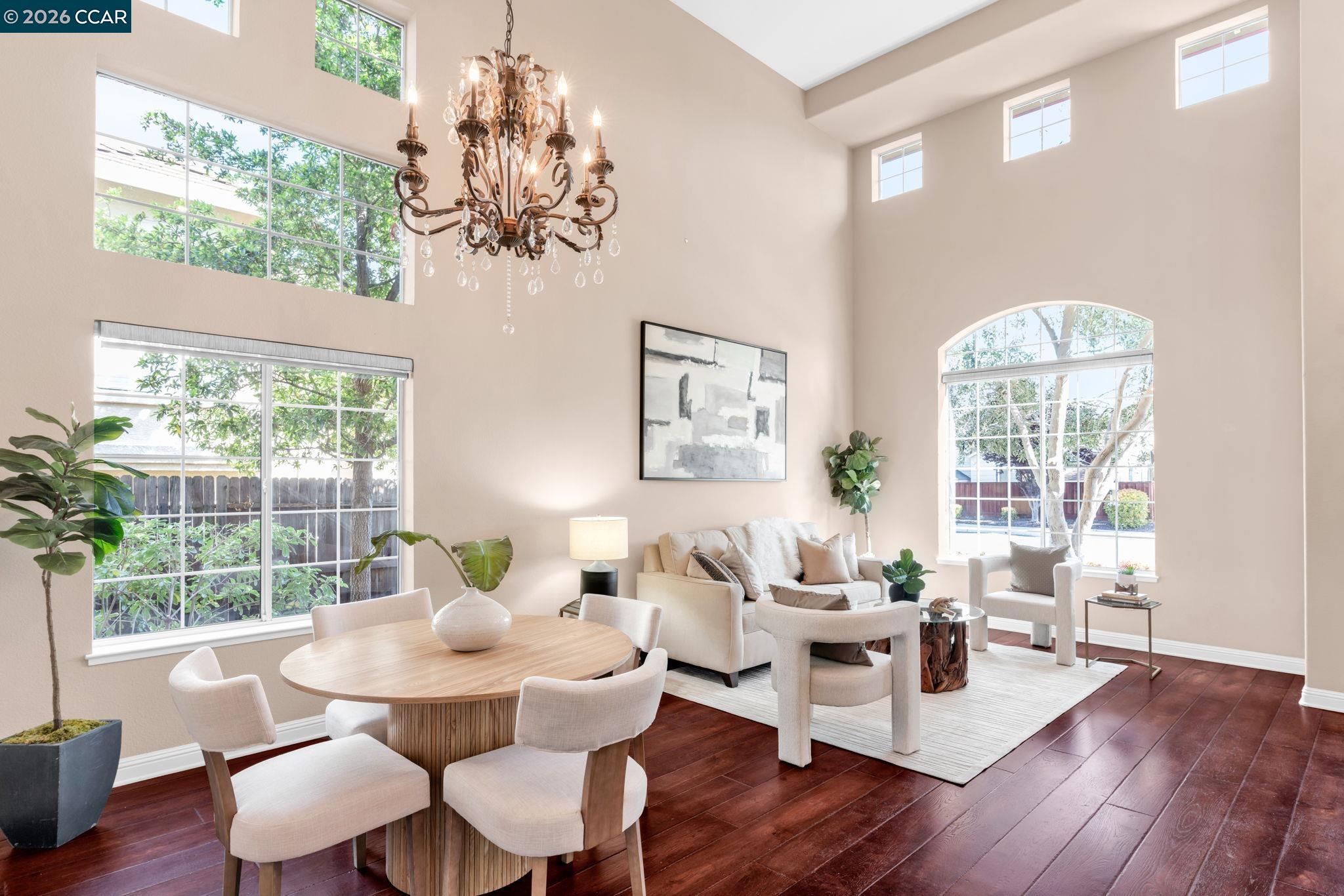 Detail Gallery Image 8 of 42 For 1174 Central Ave, Livermore,  CA 94551 - 5 Beds | 3 Baths