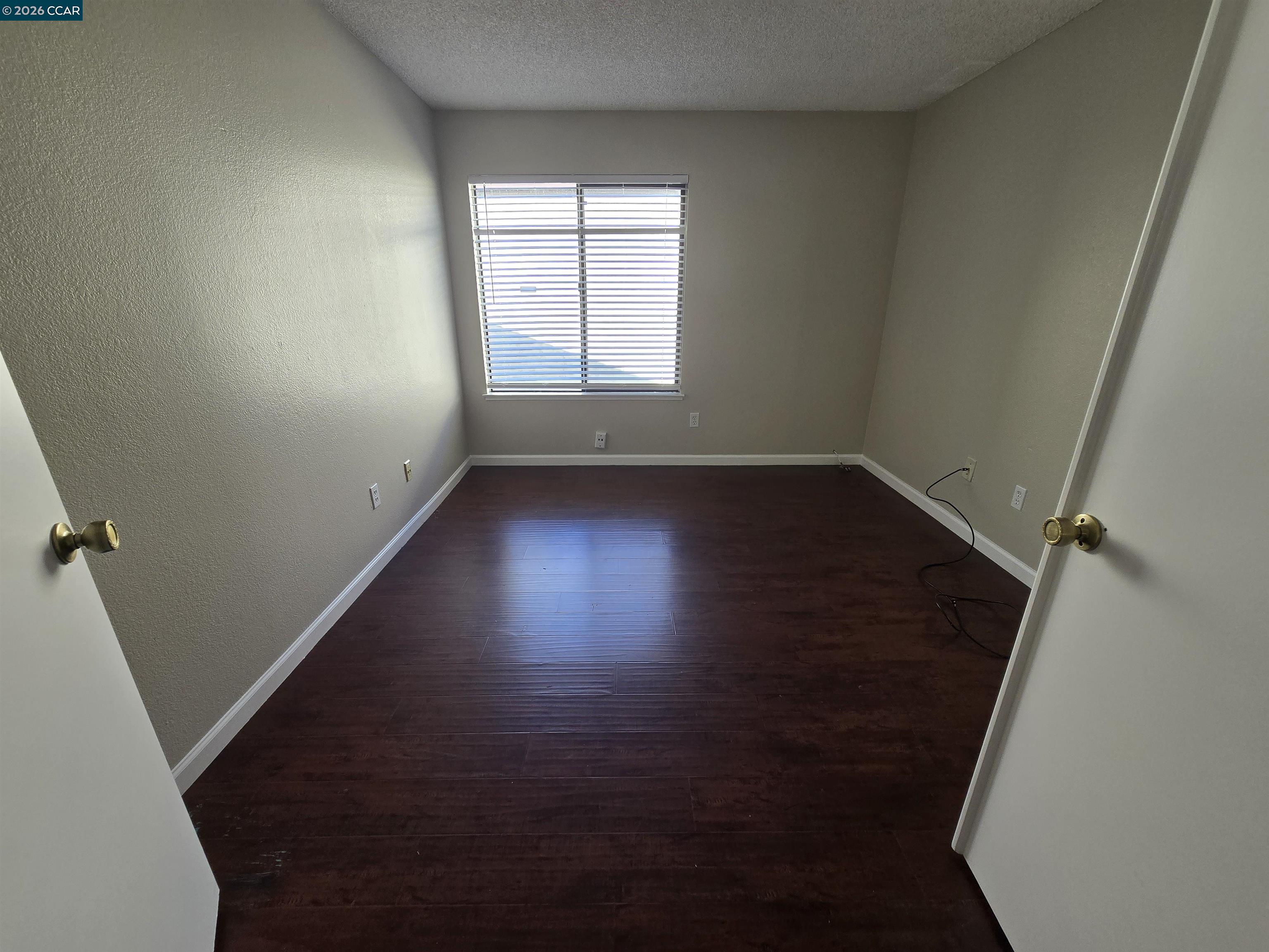 Detail Gallery Image 7 of 11 For 155 Dartford St, Hercules,  CA 94547 - 3 Beds | 2 Baths