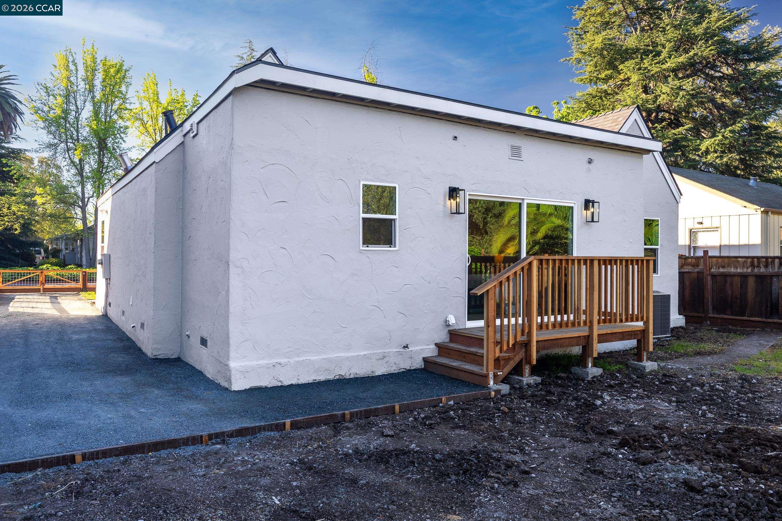 Detail Gallery Image 20 of 25 For 2479 Pacheco St, Concord,  CA 94520 - 3 Beds | 2 Baths