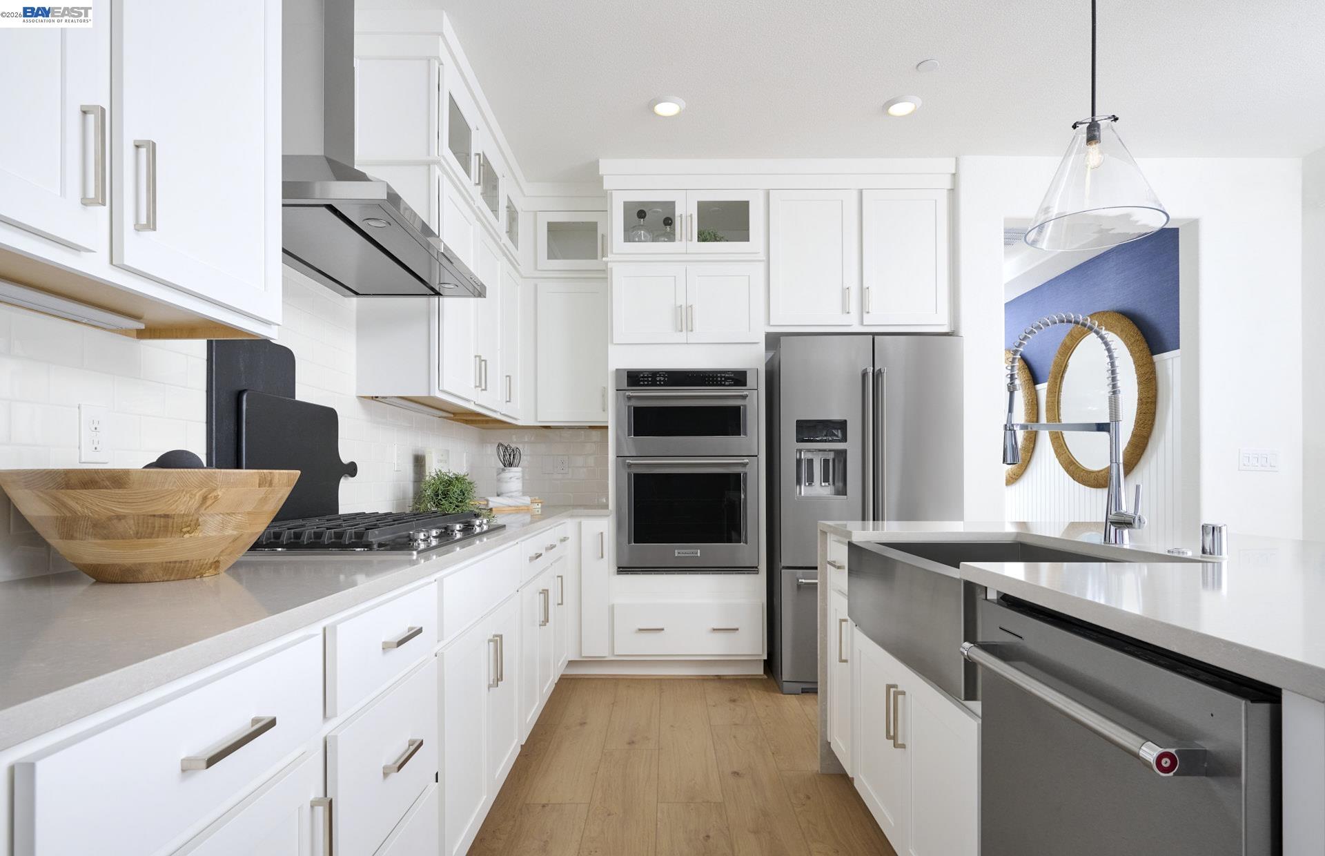 Detail Gallery Image 2 of 13 For 17942 Glen Arbor Way, Lathrop,  CA 95330 - 2 Beds | 2 Baths