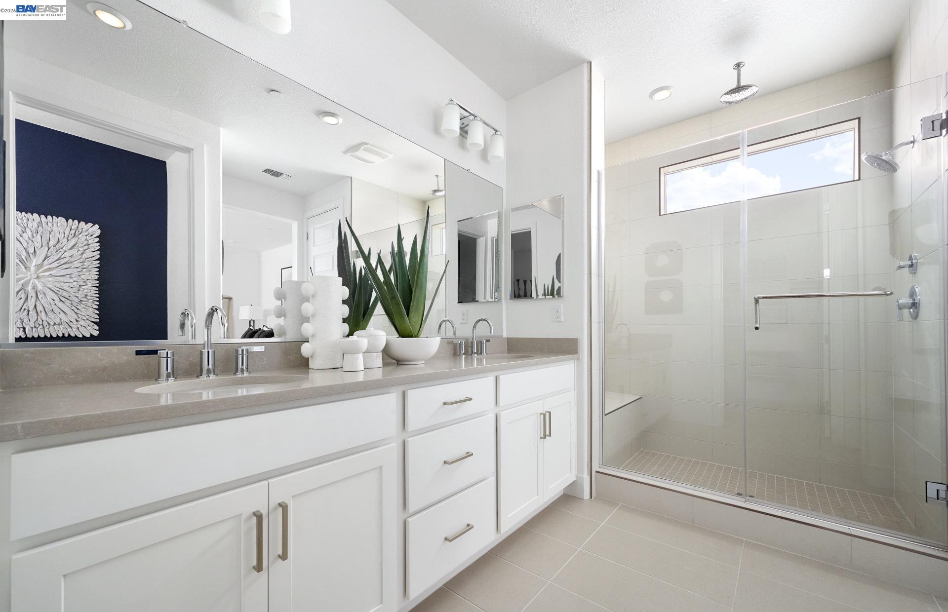 Detail Gallery Image 10 of 13 For 17942 Glen Arbor Way, Lathrop,  CA 95330 - 2 Beds | 2 Baths