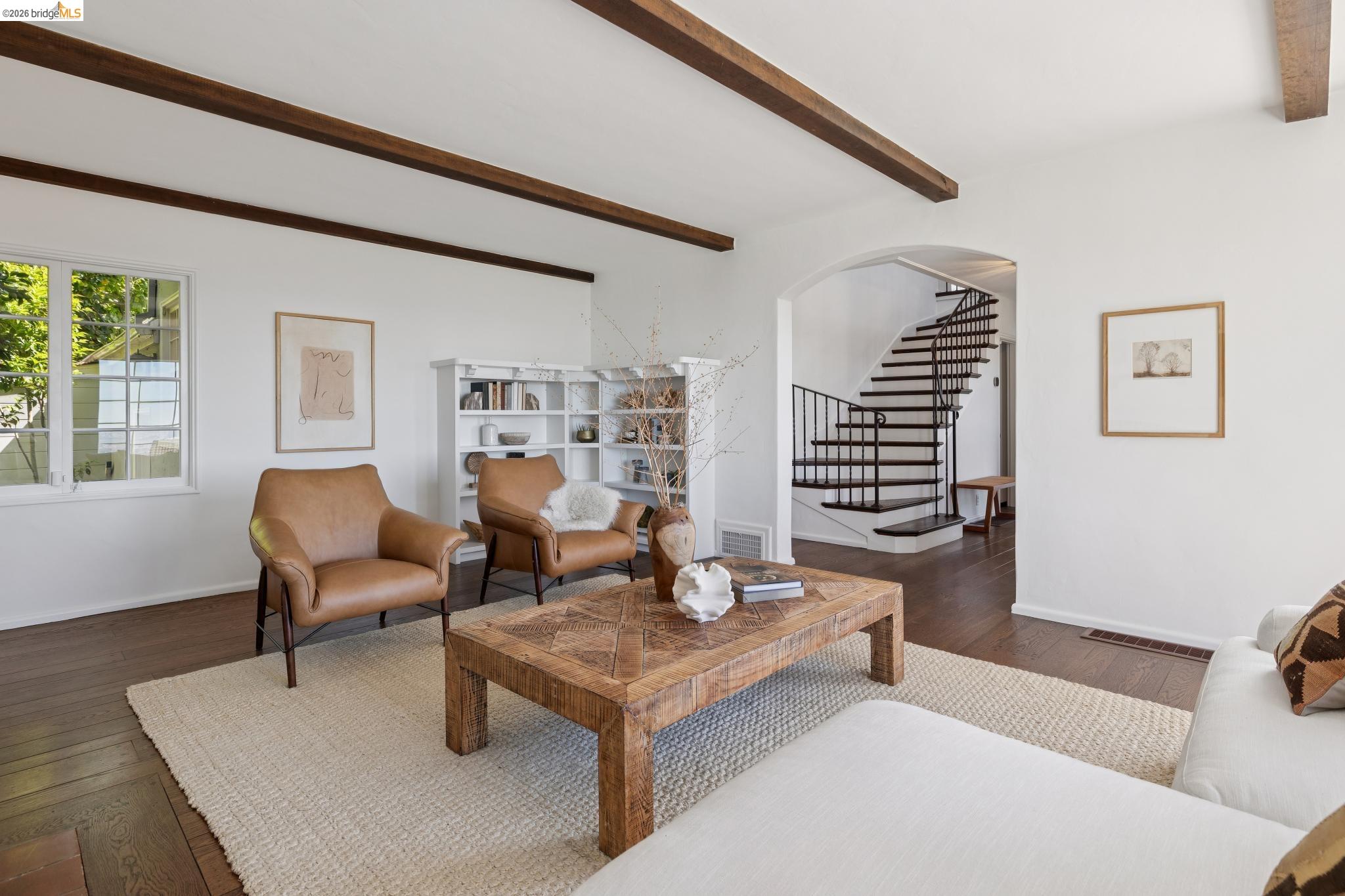 Detail Gallery Image 15 of 59 For 165 Bell Ave, Piedmont,  CA 94611 - 4 Beds | 3 Baths