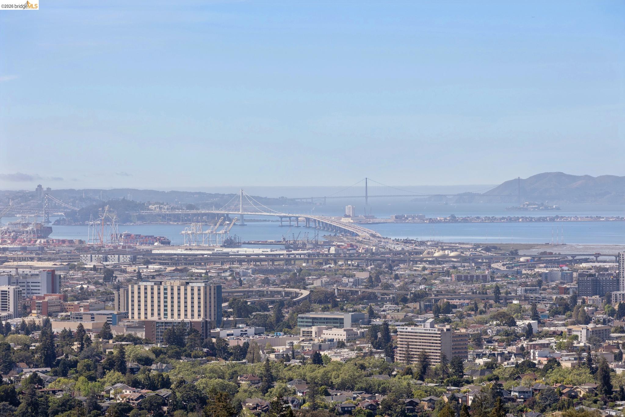 Detail Gallery Image 19 of 59 For 165 Bell Ave, Piedmont,  CA 94611 - 4 Beds | 3 Baths