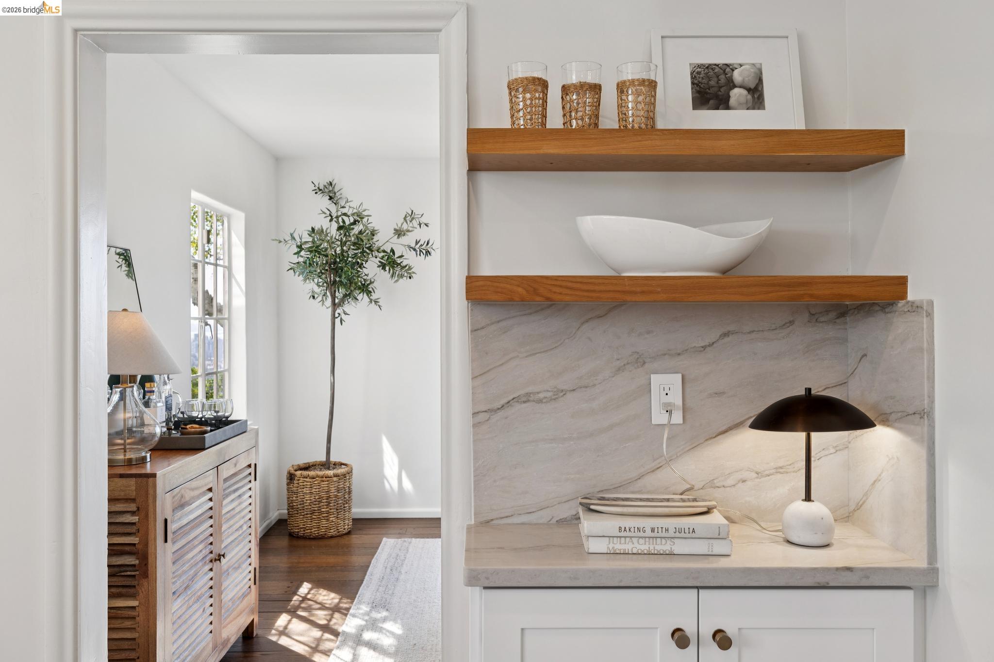 Detail Gallery Image 27 of 59 For 165 Bell Ave, Piedmont,  CA 94611 - 4 Beds | 3 Baths