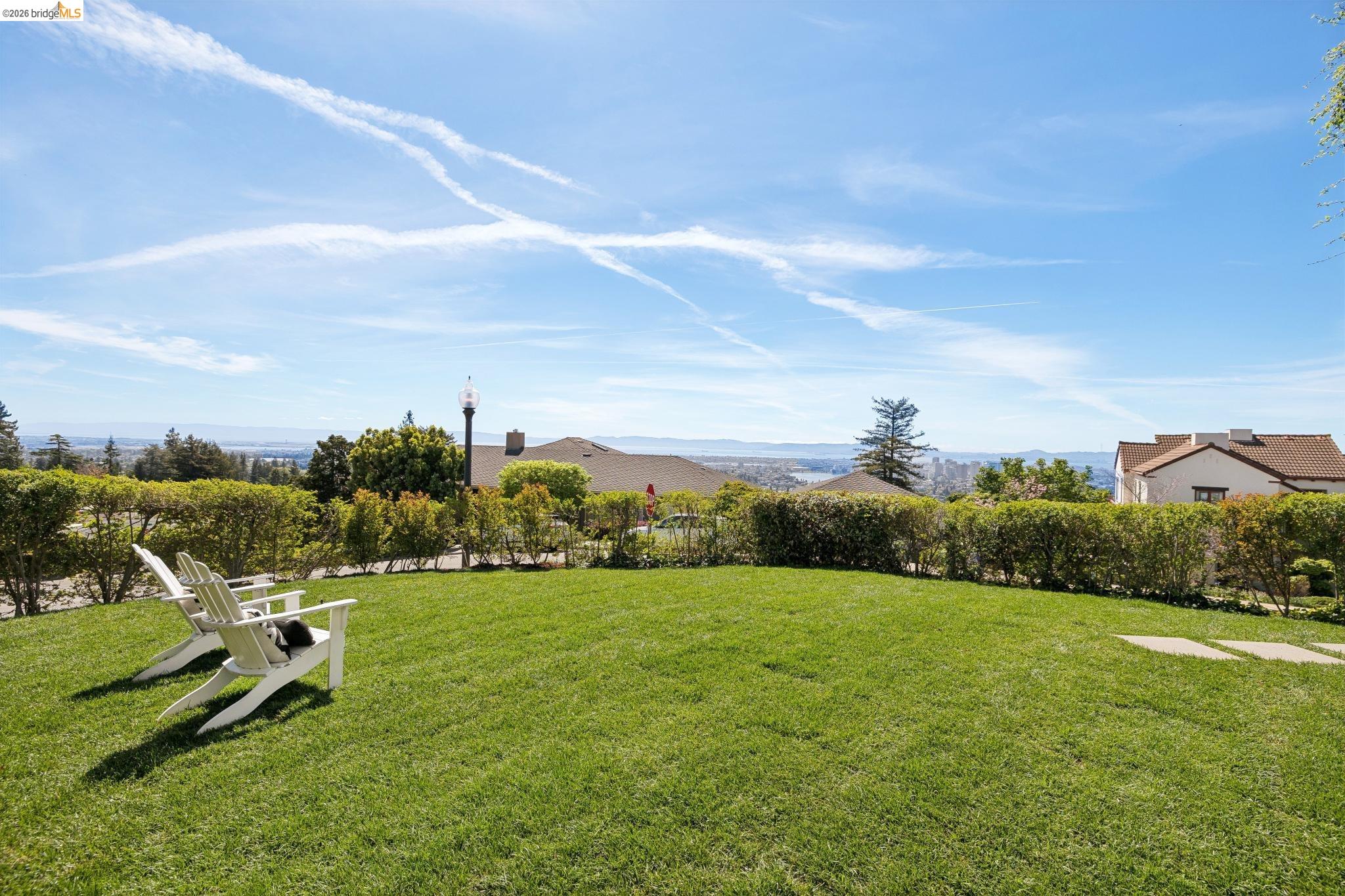 Detail Gallery Image 46 of 59 For 165 Bell Ave, Piedmont,  CA 94611 - 4 Beds | 3 Baths