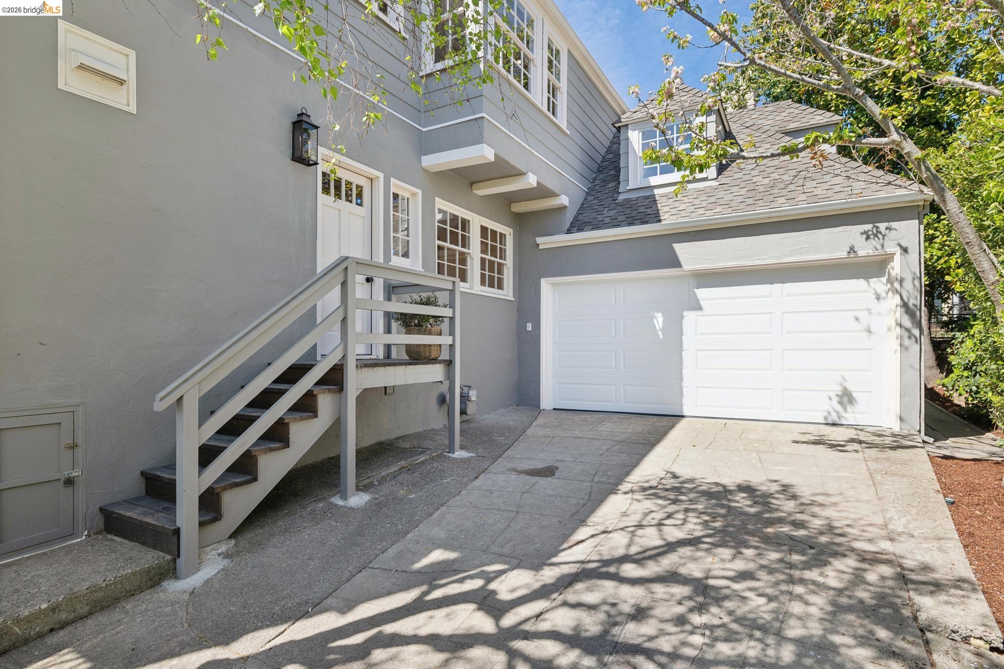 Detail Gallery Image 53 of 59 For 165 Bell Ave, Piedmont,  CA 94611 - 4 Beds | 3 Baths