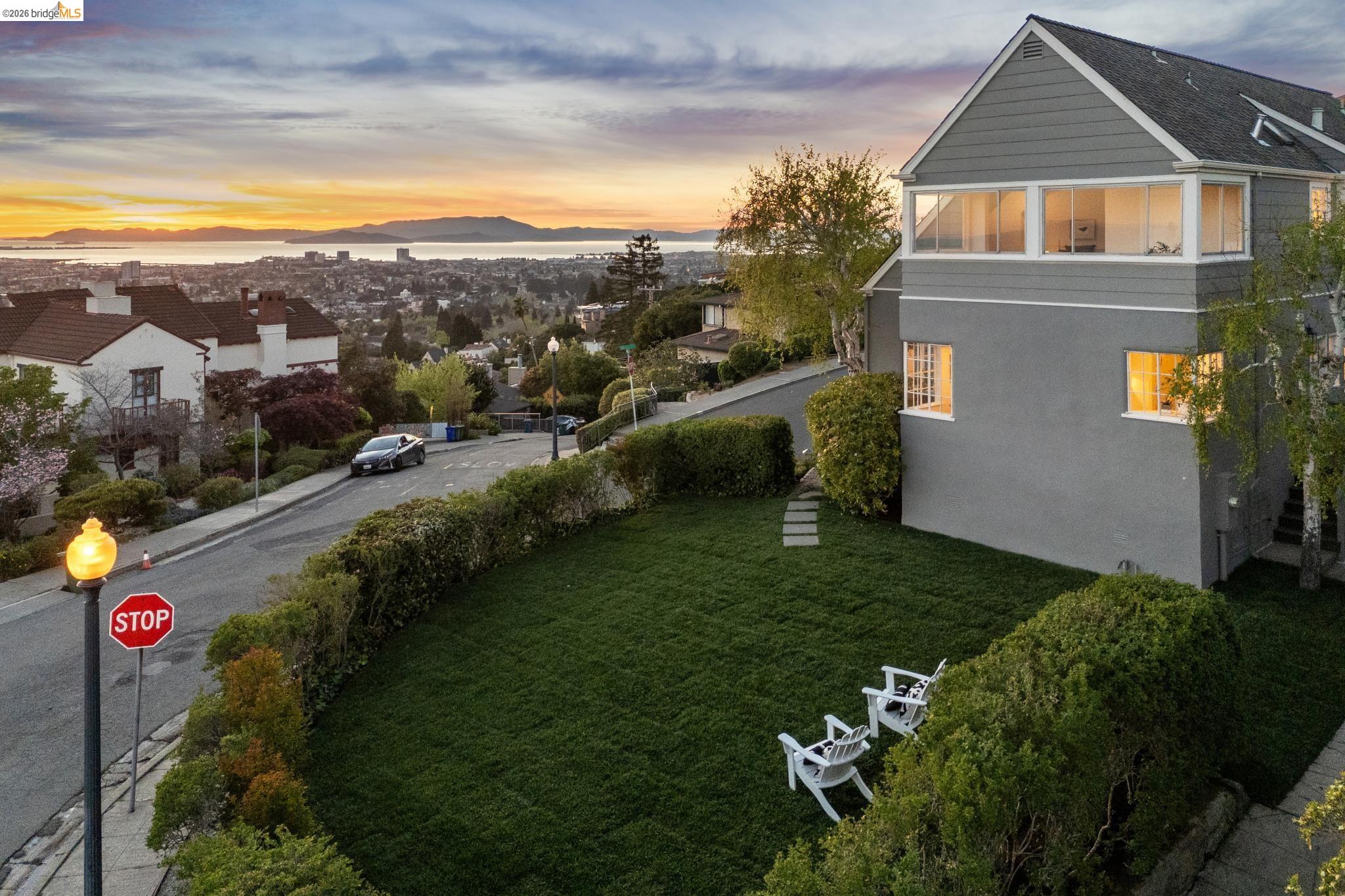 Detail Gallery Image 57 of 59 For 165 Bell Ave, Piedmont,  CA 94611 - 4 Beds | 3 Baths