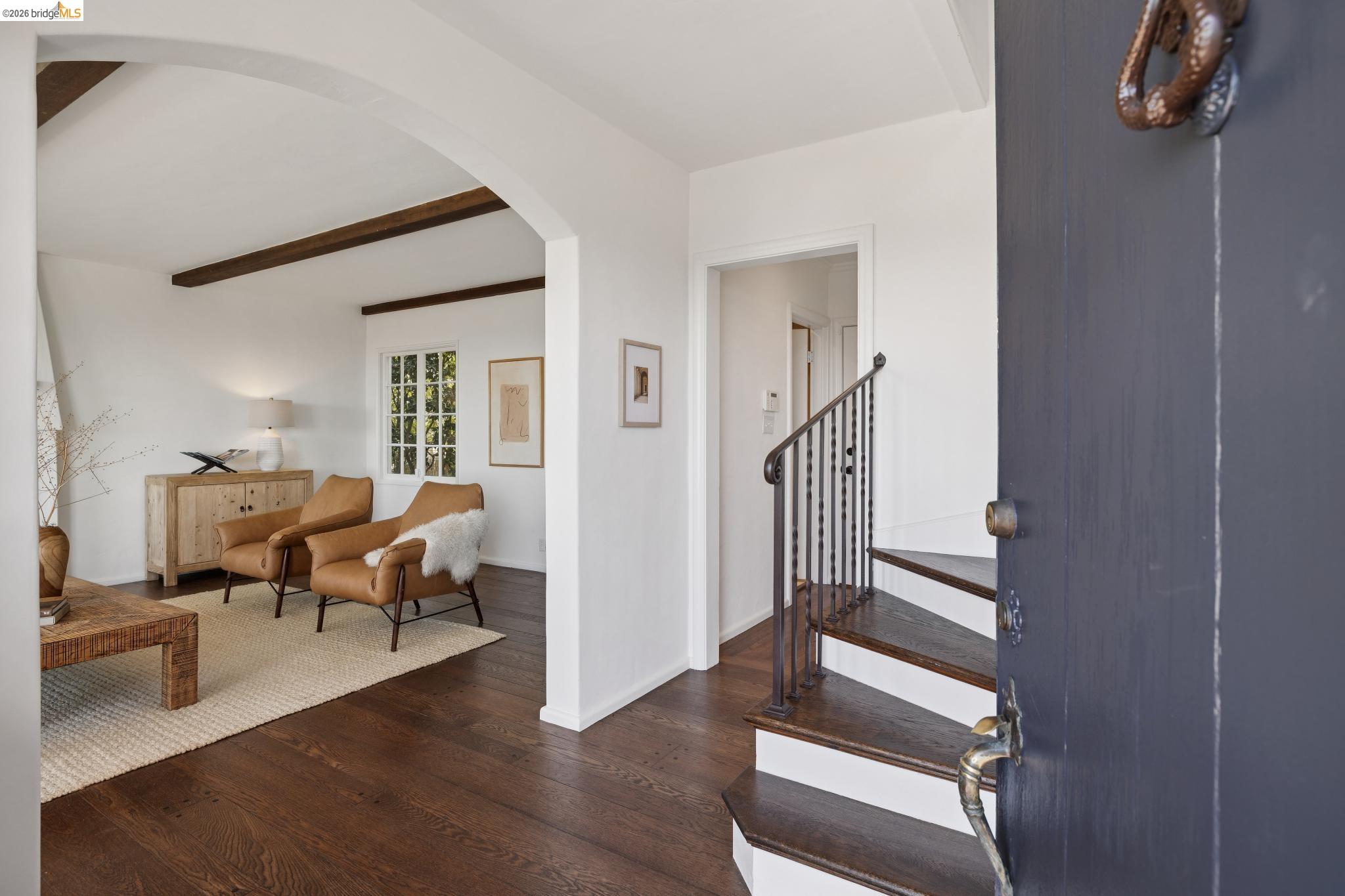 Detail Gallery Image 8 of 59 For 165 Bell Ave, Piedmont,  CA 94611 - 4 Beds | 3 Baths