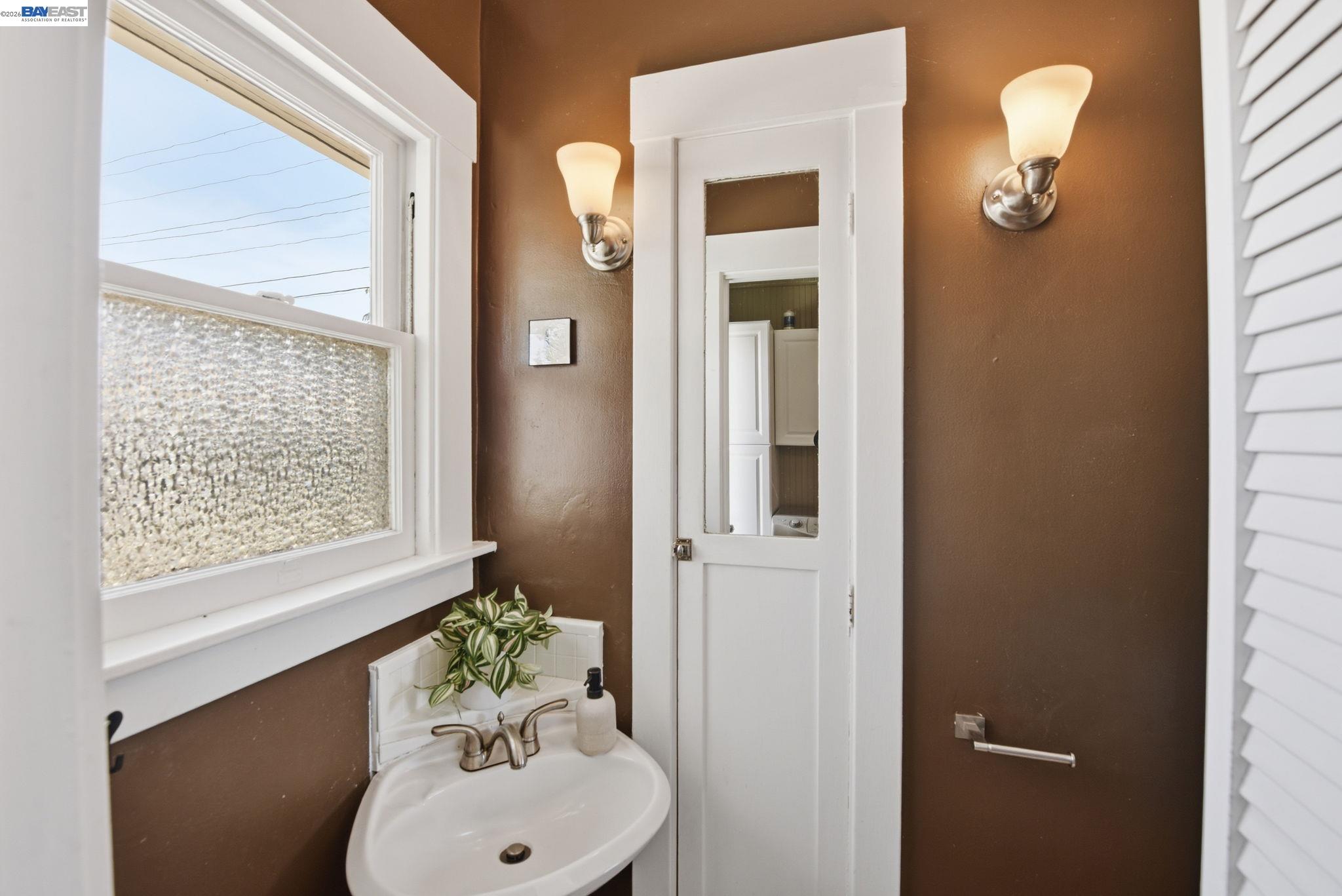 Detail Gallery Image 24 of 58 For 792 Medford Ave, Hayward,  CA 94541 - 4 Beds | 3/1 Baths
