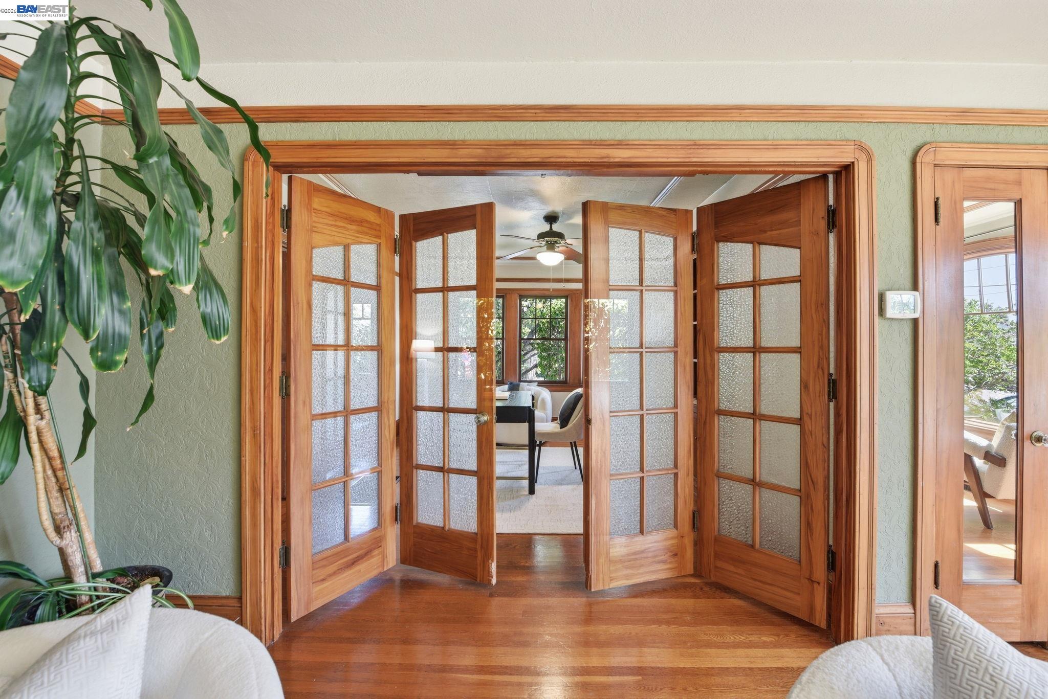 Detail Gallery Image 9 of 58 For 792 Medford Ave, Hayward,  CA 94541 - 4 Beds | 3/1 Baths