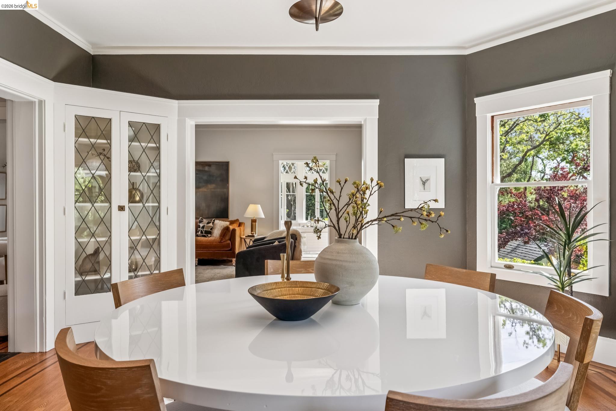 Detail Gallery Image 15 of 60 For 1715 Oakland Ave, Piedmont,  CA 94611 - 4 Beds | 2/2 Baths