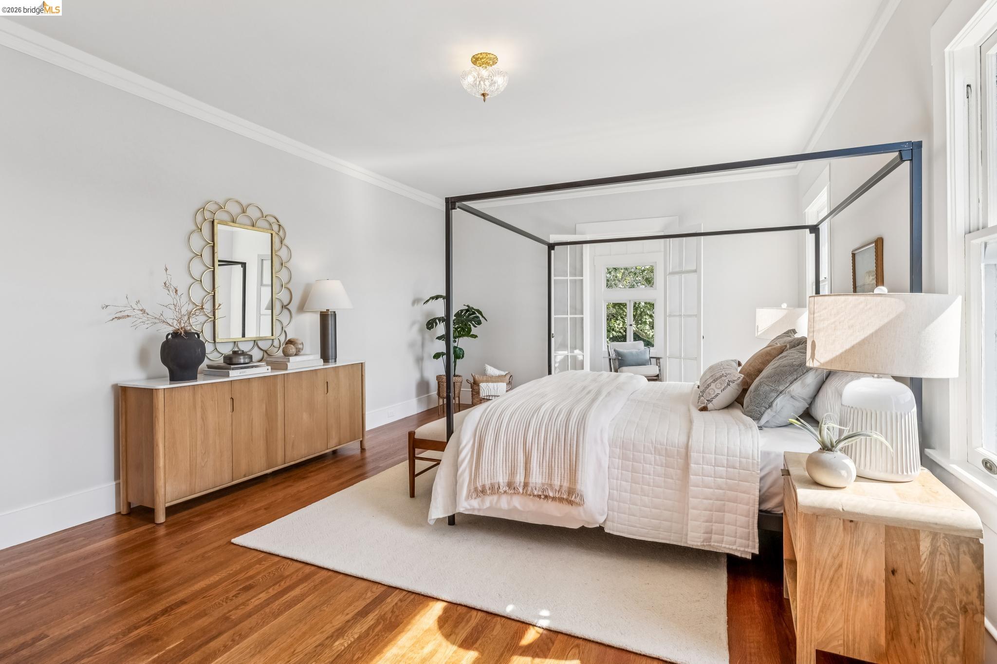 Detail Gallery Image 22 of 60 For 1715 Oakland Ave, Piedmont,  CA 94611 - 4 Beds | 2/2 Baths