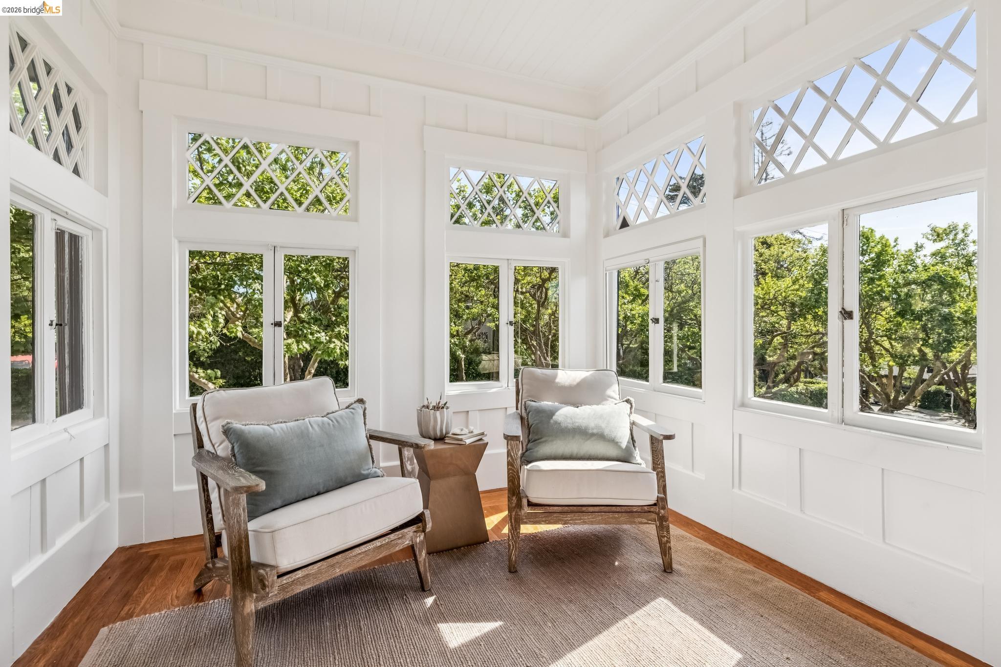 Detail Gallery Image 24 of 60 For 1715 Oakland Ave, Piedmont,  CA 94611 - 4 Beds | 2/2 Baths