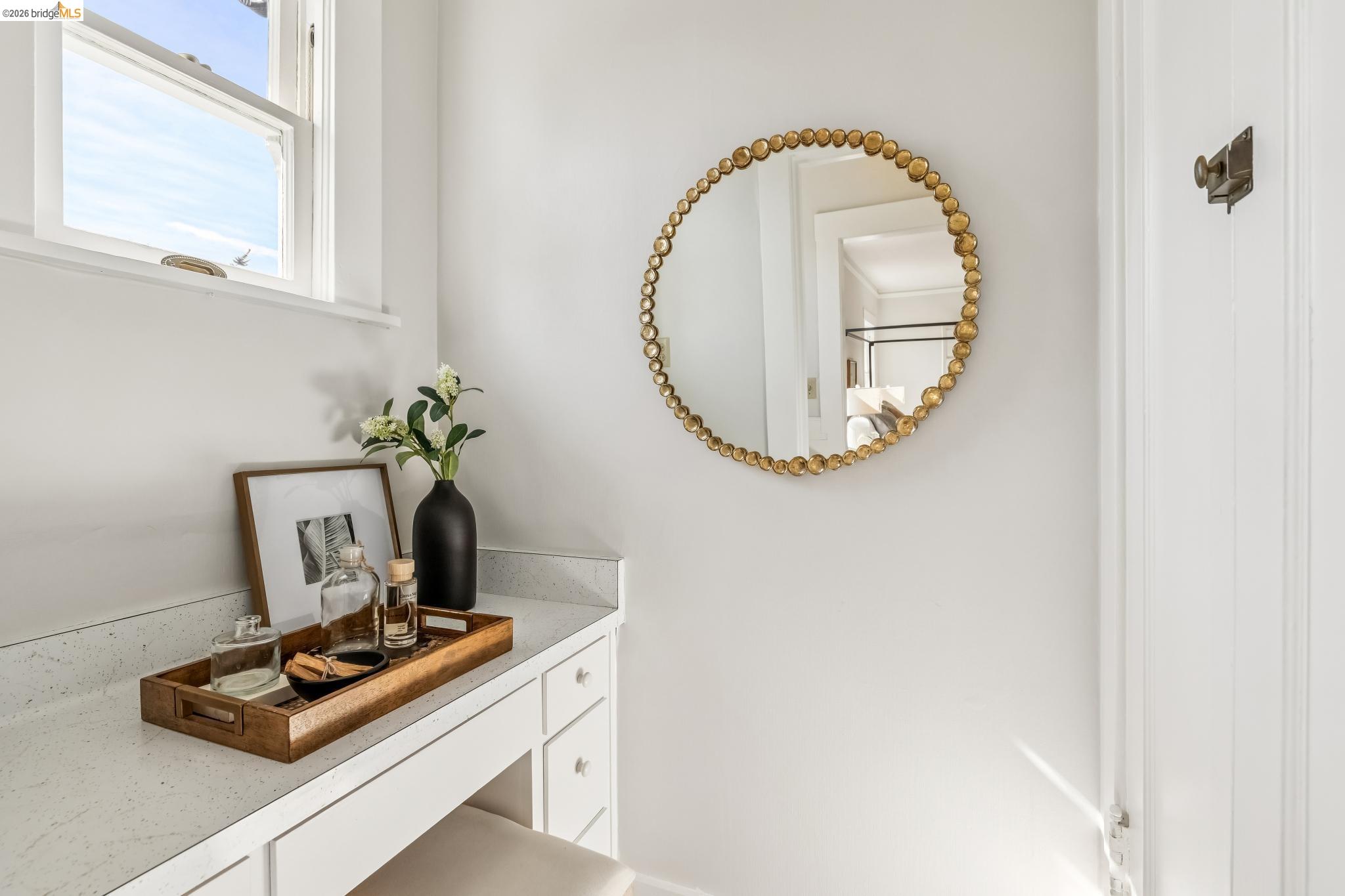 Detail Gallery Image 31 of 60 For 1715 Oakland Ave, Piedmont,  CA 94611 - 4 Beds | 2/2 Baths