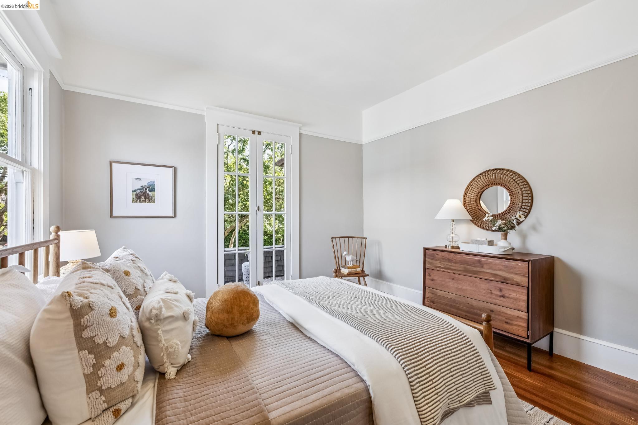 Detail Gallery Image 34 of 60 For 1715 Oakland Ave, Piedmont,  CA 94611 - 4 Beds | 2/2 Baths