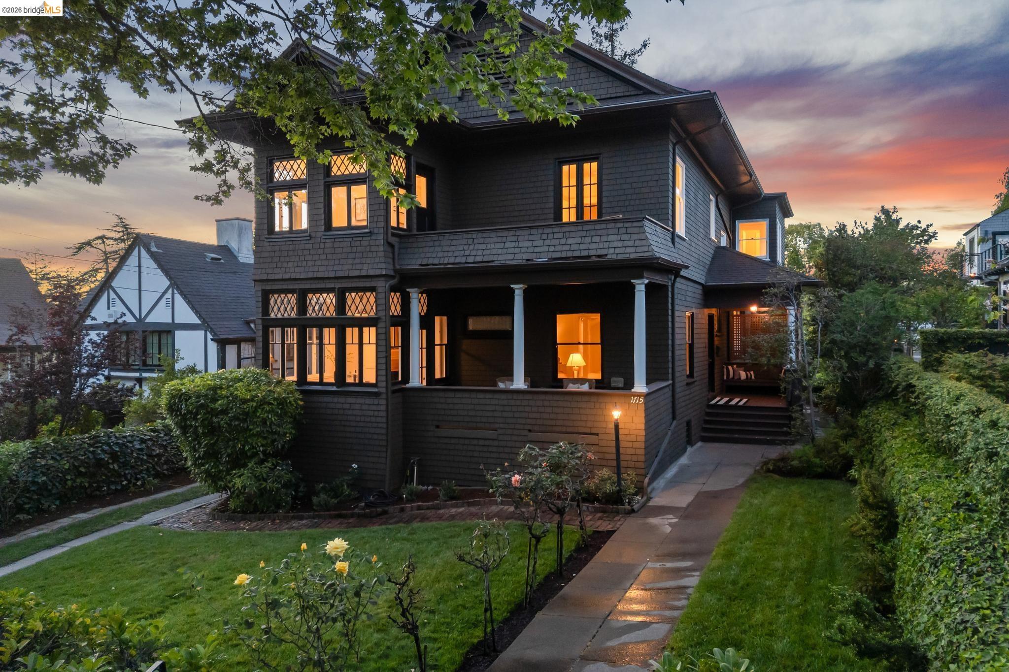 Detail Gallery Image 54 of 60 For 1715 Oakland Ave, Piedmont,  CA 94611 - 4 Beds | 2/2 Baths