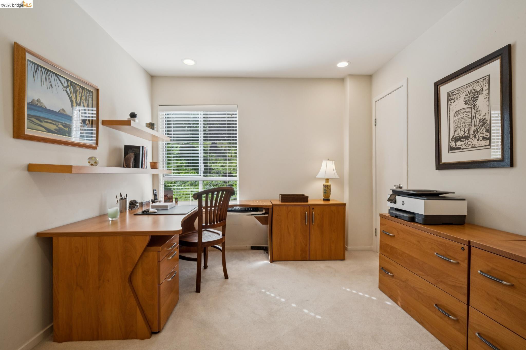 Detail Gallery Image 36 of 45 For 2929 Holyrood Drive, Oakland,  CA 94611 - 3 Beds | 2/1 Baths