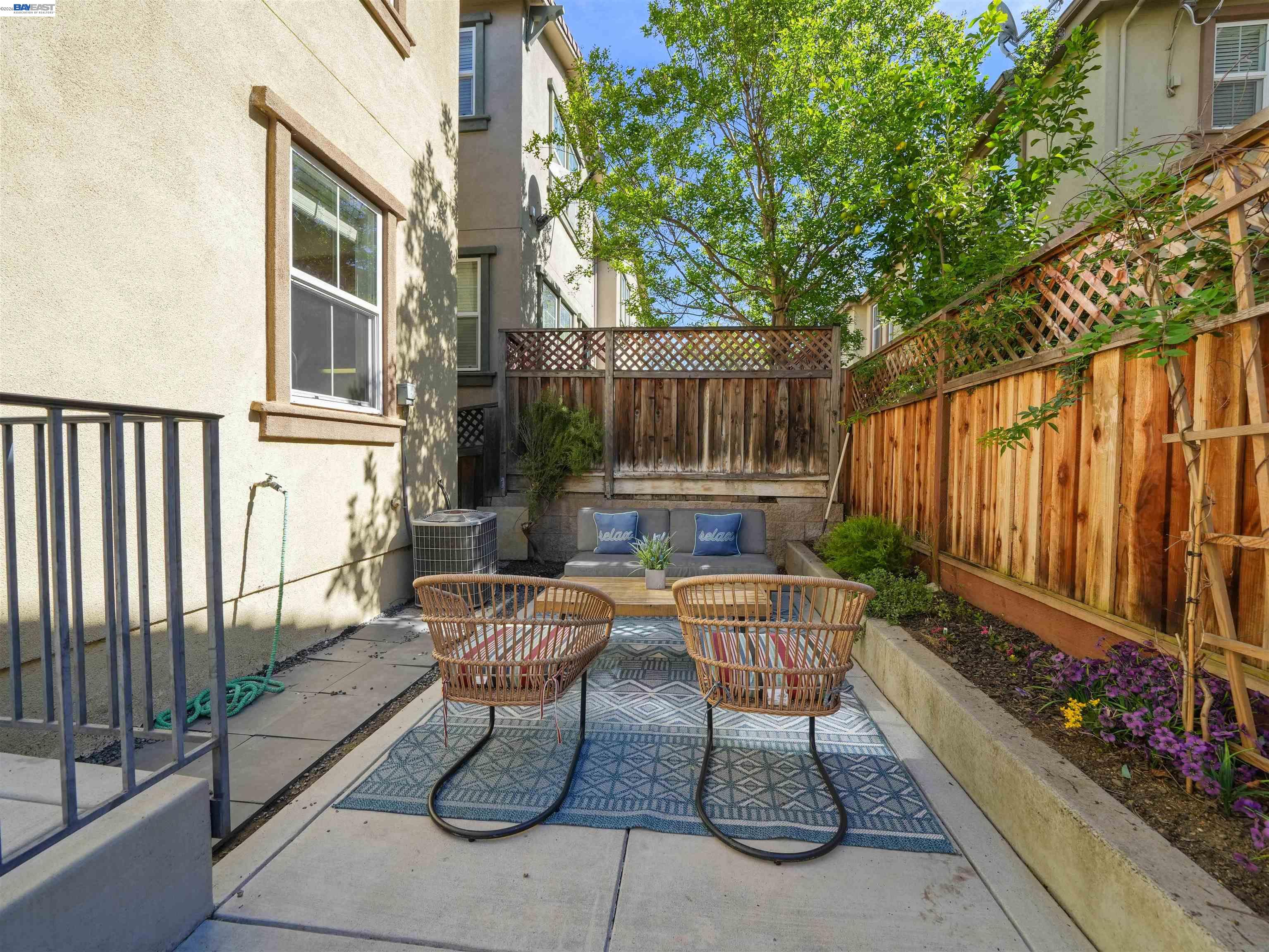 Detail Gallery Image 26 of 30 For 215 Olive Hill Dr, San Jose,  CA 95125 - 3 Beds | 2/1 Baths