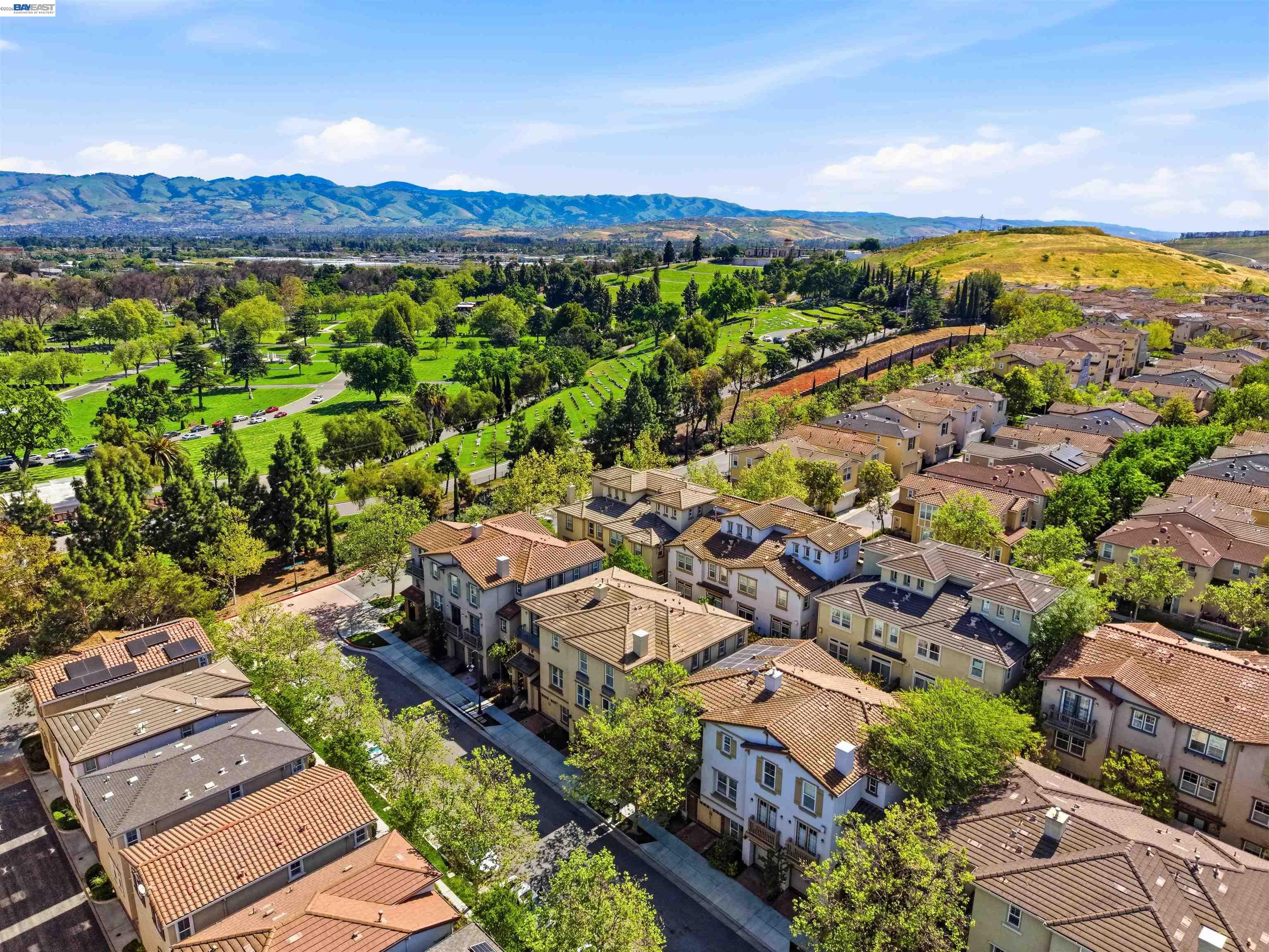 Detail Gallery Image 28 of 30 For 215 Olive Hill Dr, San Jose,  CA 95125 - 3 Beds | 2/1 Baths