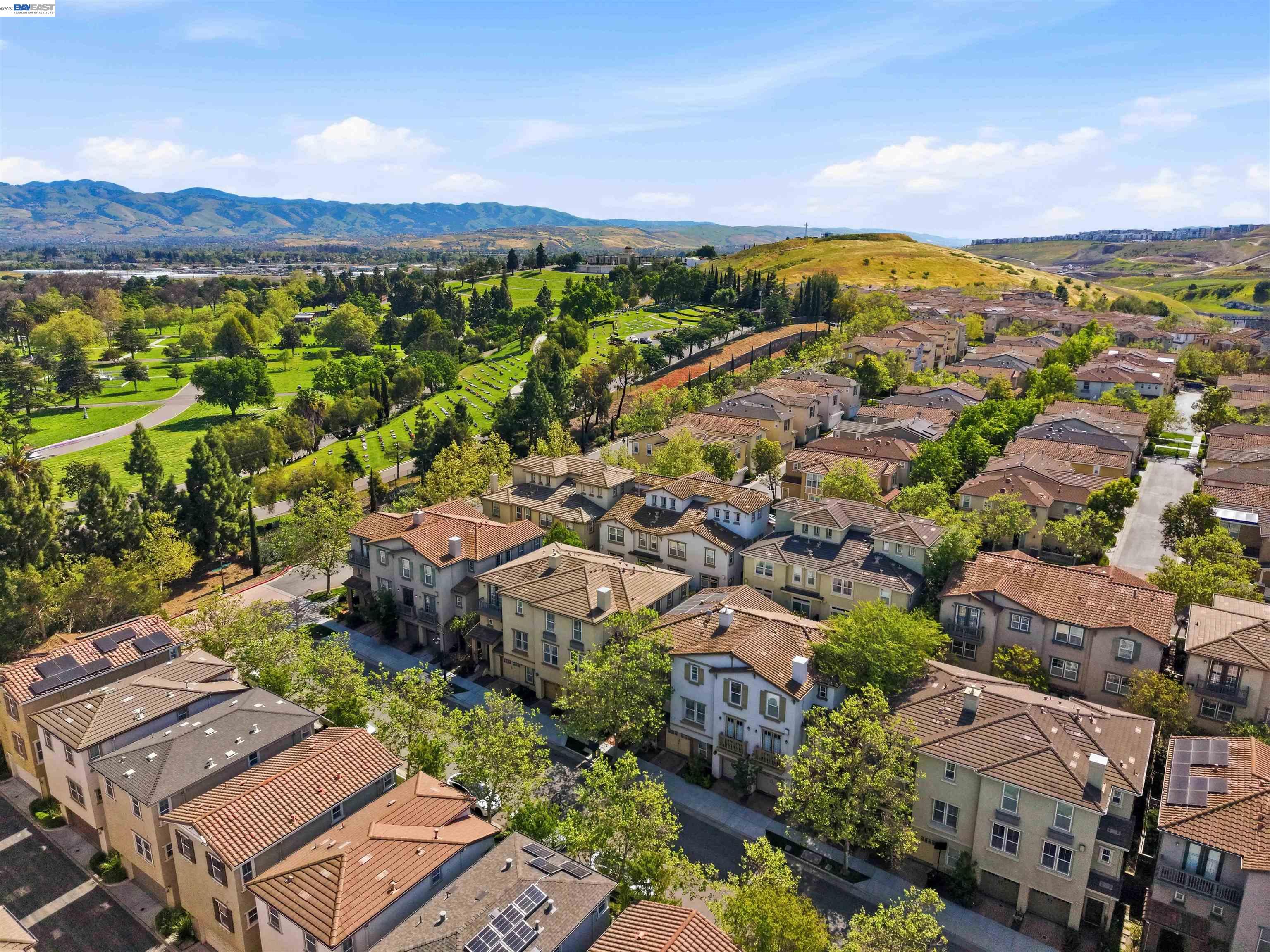 Detail Gallery Image 29 of 30 For 215 Olive Hill Dr, San Jose,  CA 95125 - 3 Beds | 2/1 Baths