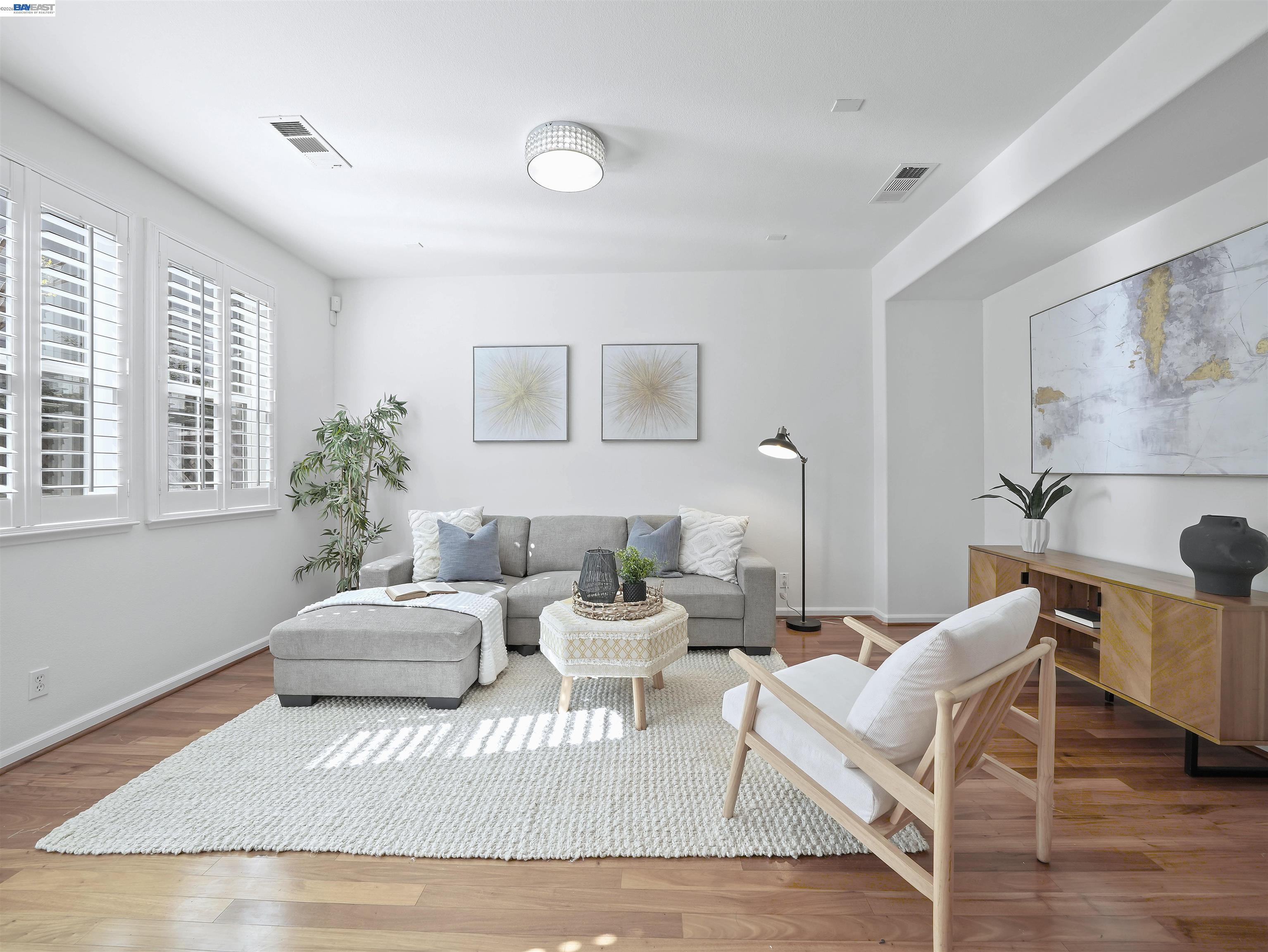 Detail Gallery Image 4 of 30 For 215 Olive Hill Dr, San Jose,  CA 95125 - 3 Beds | 2/1 Baths