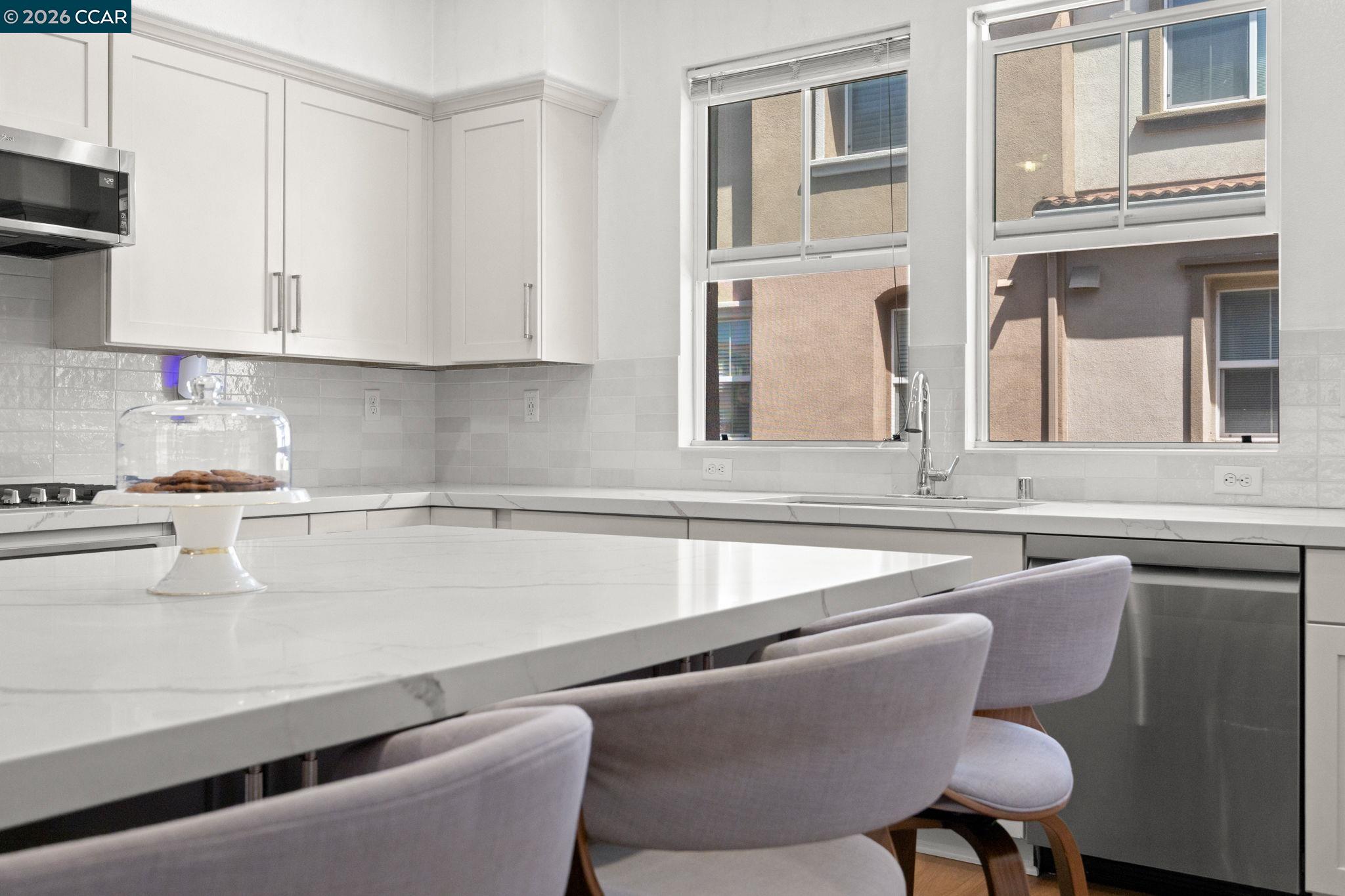 Photo #4: 41128879 Listing: Photo #4