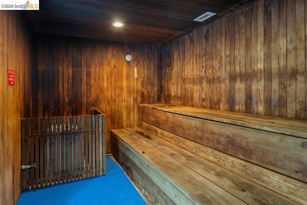 Detail Gallery Image 28 of 35 For 6 Captain Dr. #E428,  Emeryville,  CA 94608 - 0 Beds | 1 Baths