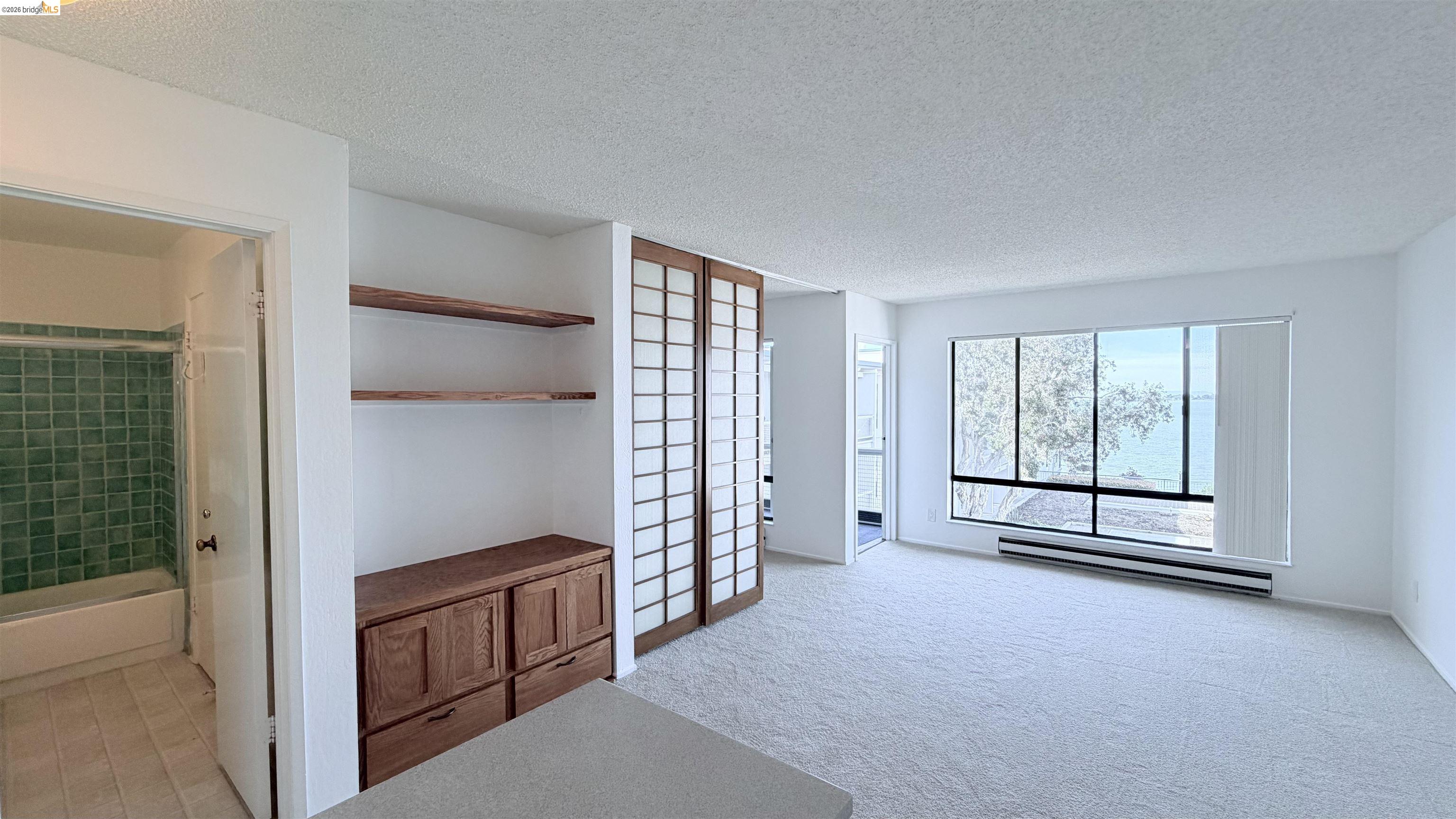 Detail Gallery Image 4 of 35 For 6 Captain Dr. #E428,  Emeryville,  CA 94608 - 0 Beds | 1 Baths