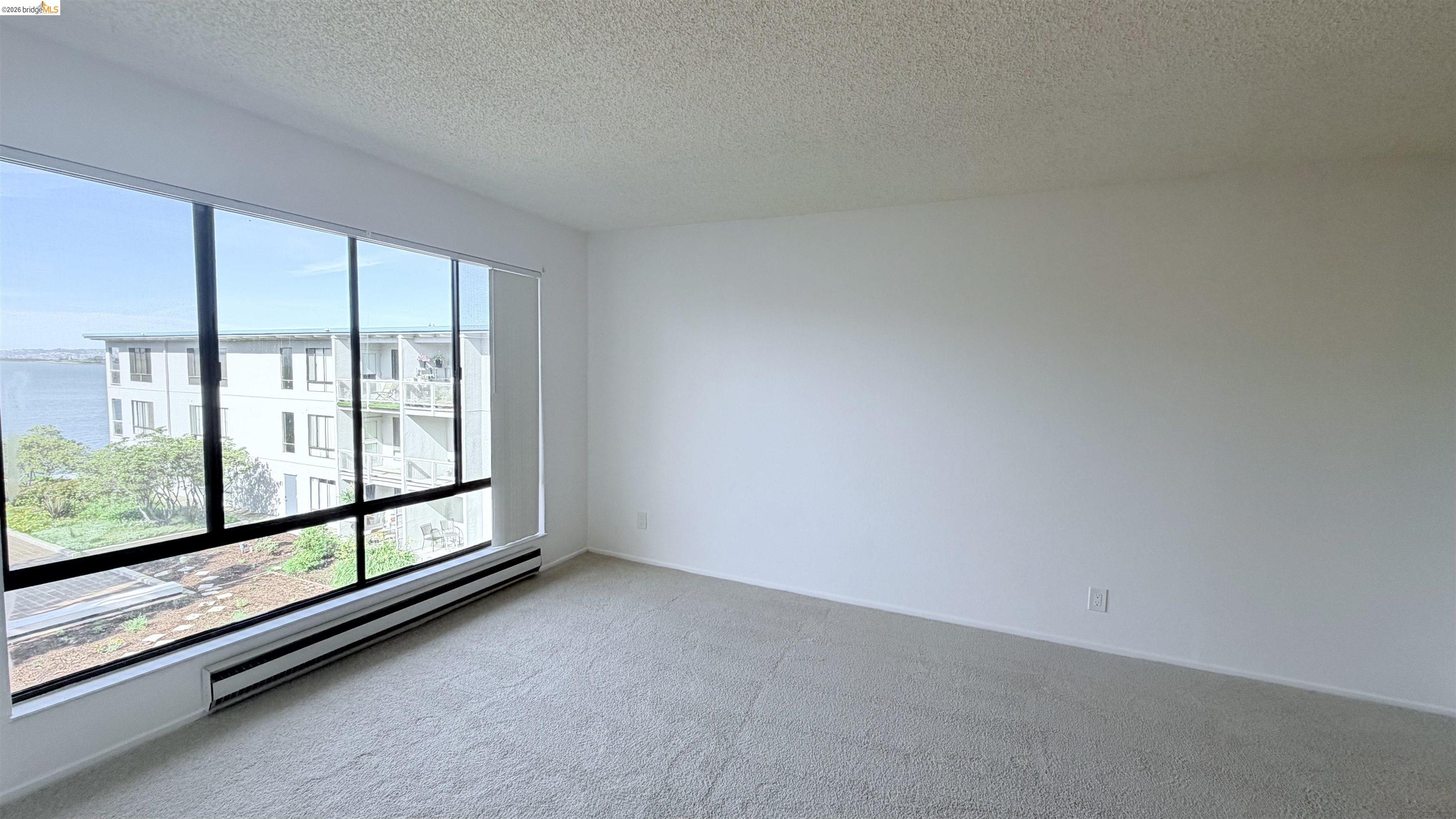 Detail Gallery Image 7 of 35 For 6 Captain Dr. #E428,  Emeryville,  CA 94608 - 0 Beds | 1 Baths