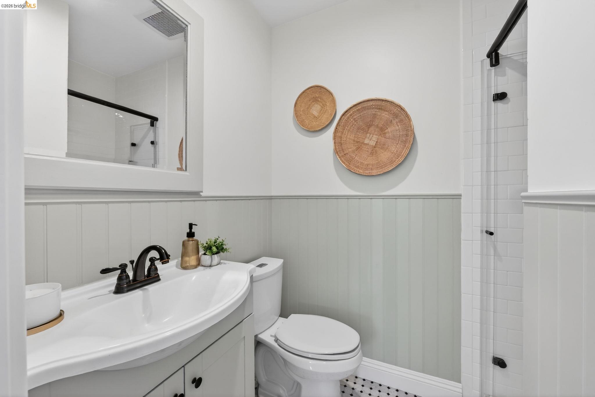 Detail Gallery Image 15 of 29 For 1075 41st St, Emeryville,  CA 94608 - 3 Beds | 3 Baths