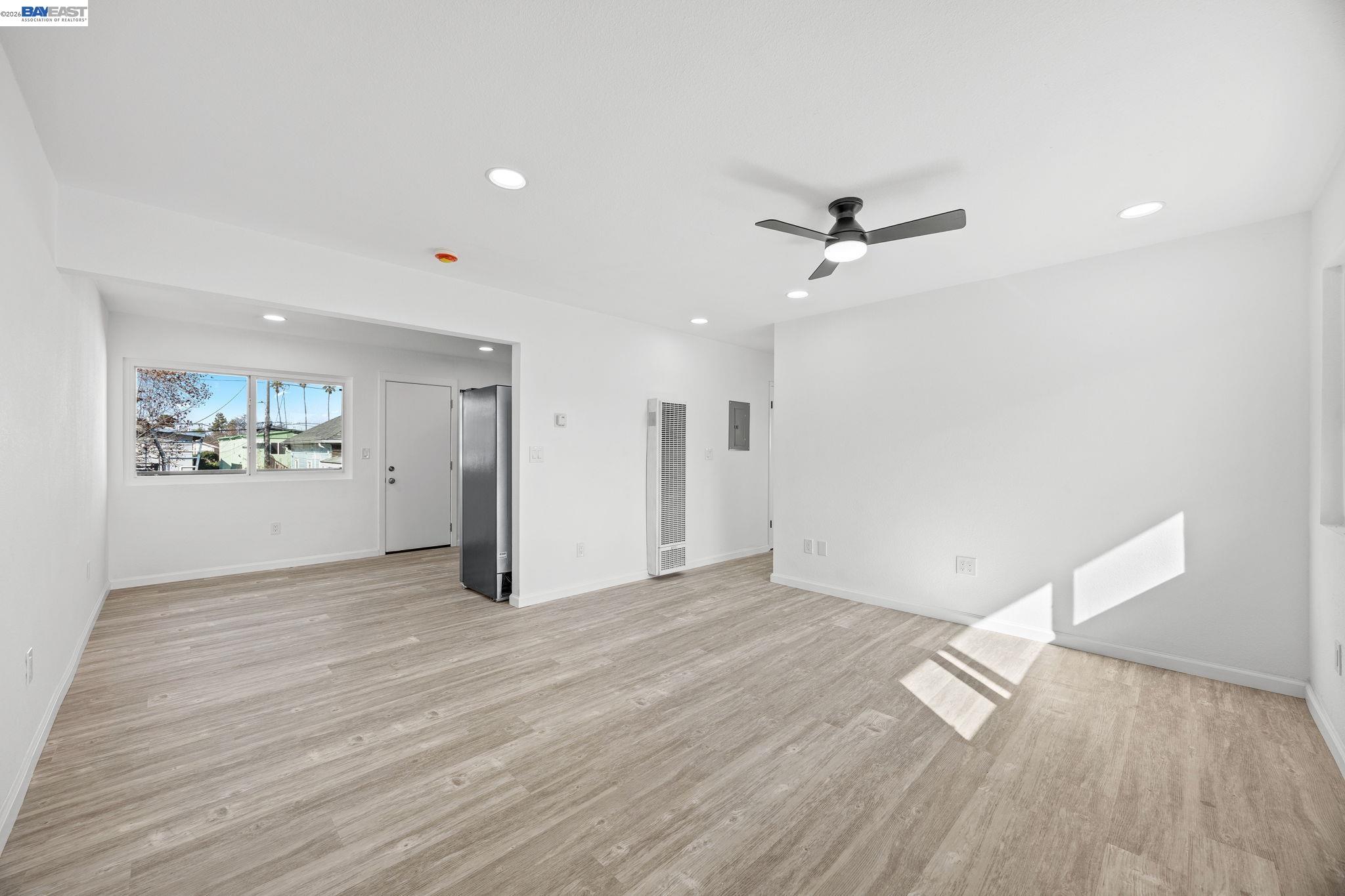 Detail Gallery Image 22 of 47 For 6628 Helen Ct, Oakland,  CA 94608 - – Beds | – Baths